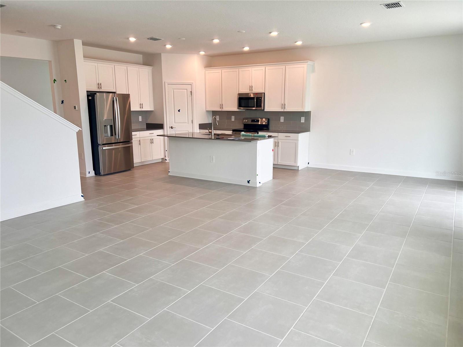 4028 Redbridge, Davenport, FL 33837