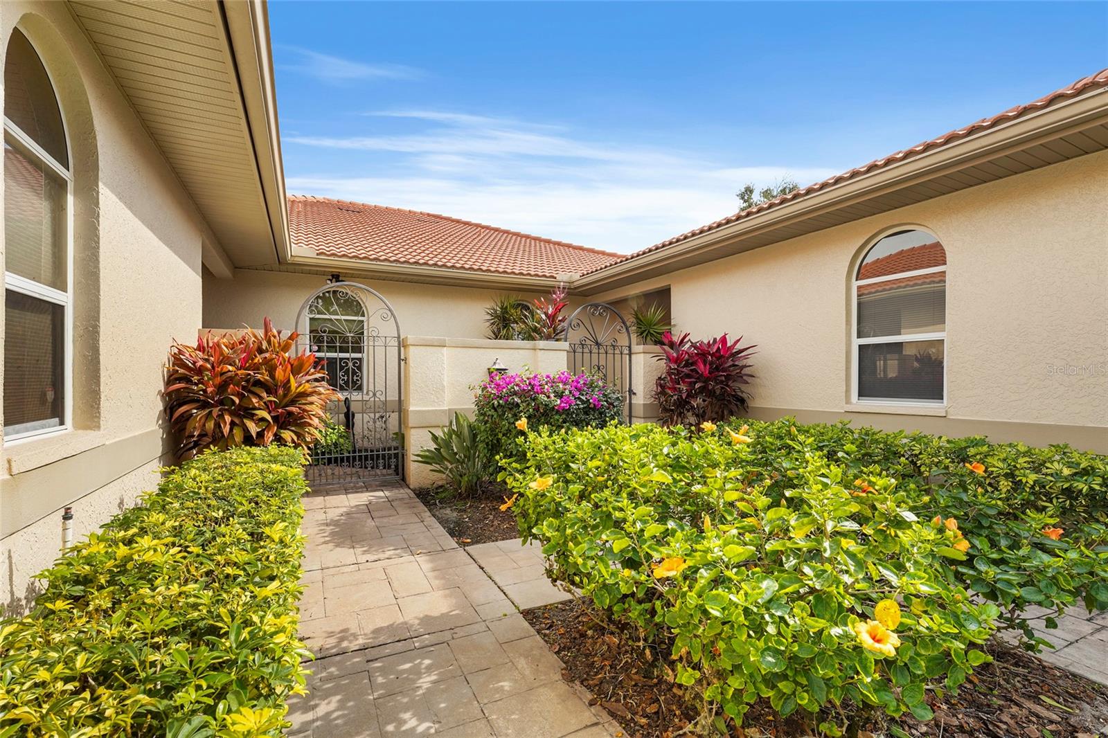3350 Chelmsford Unit 13, Sarasota, FL 34235