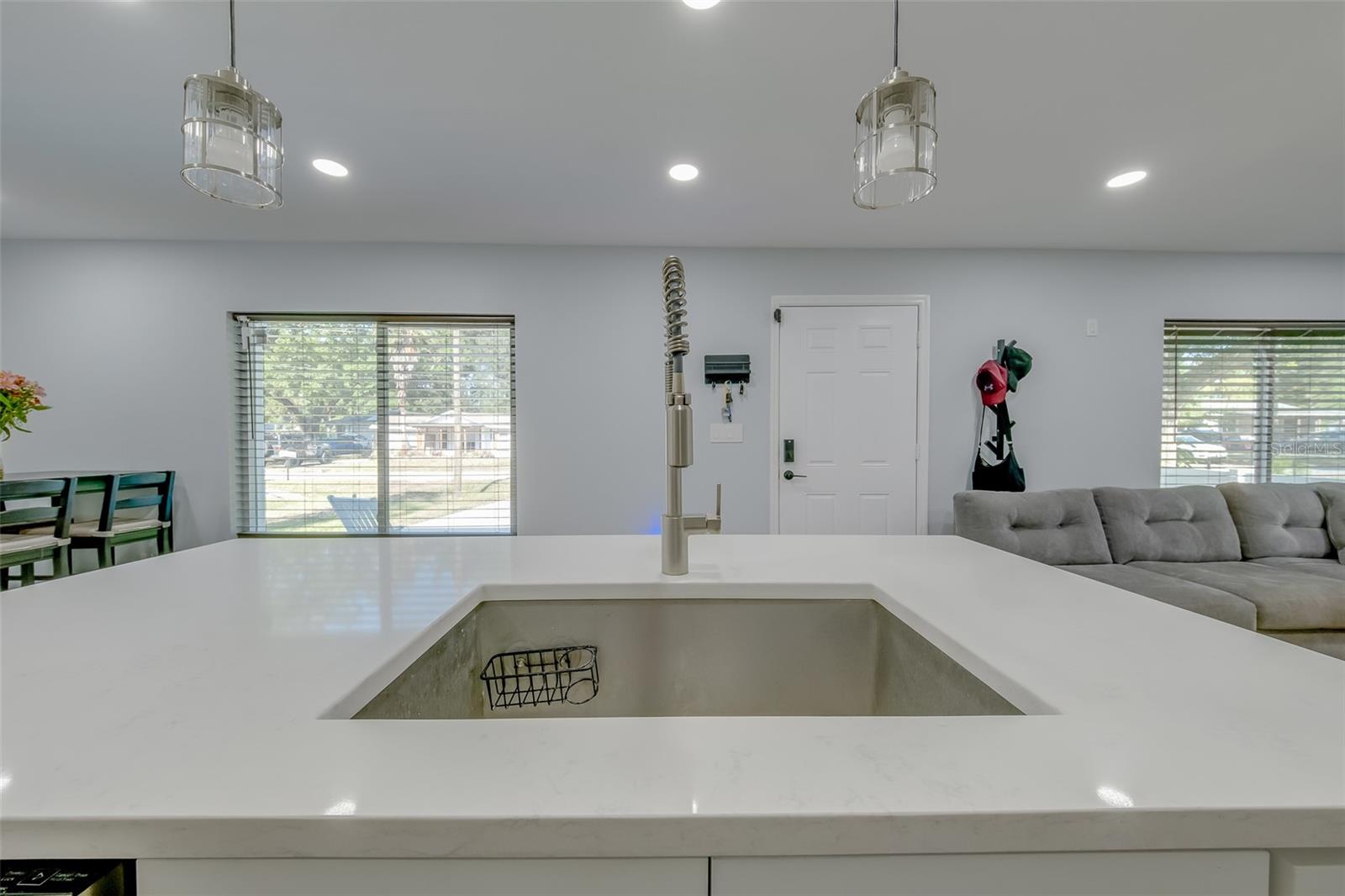 1814 Sylvan, Clearwater, FL 33755