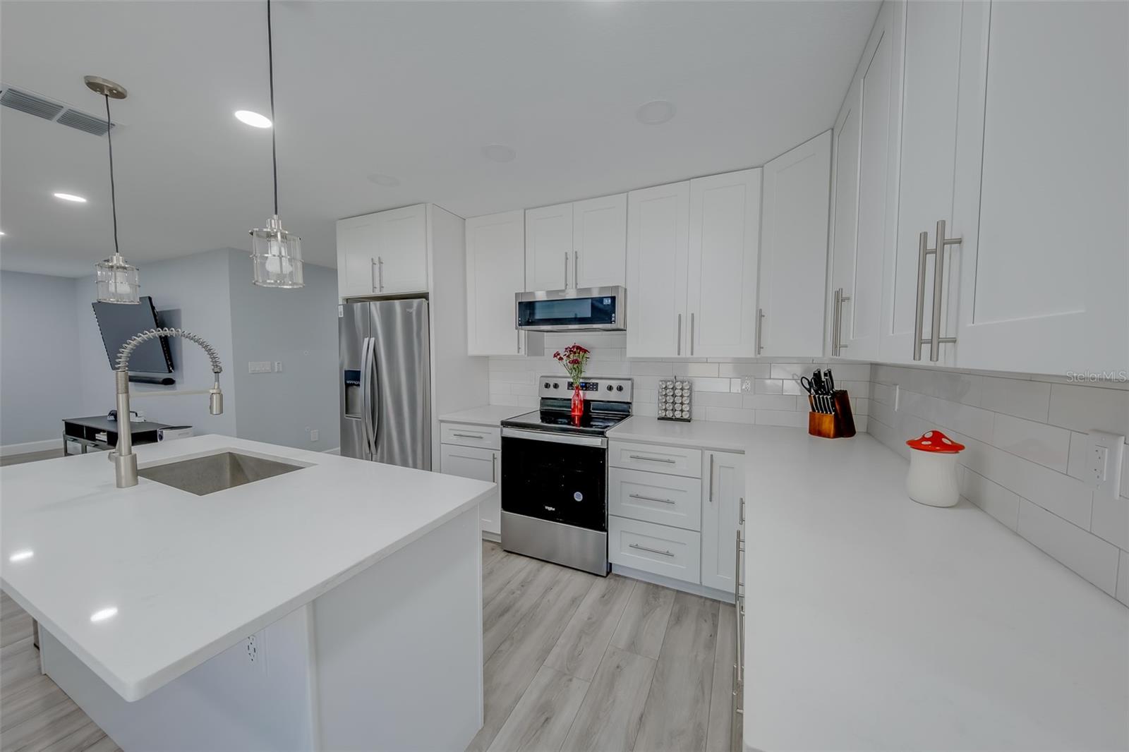 1814 Sylvan, Clearwater, FL 33755
