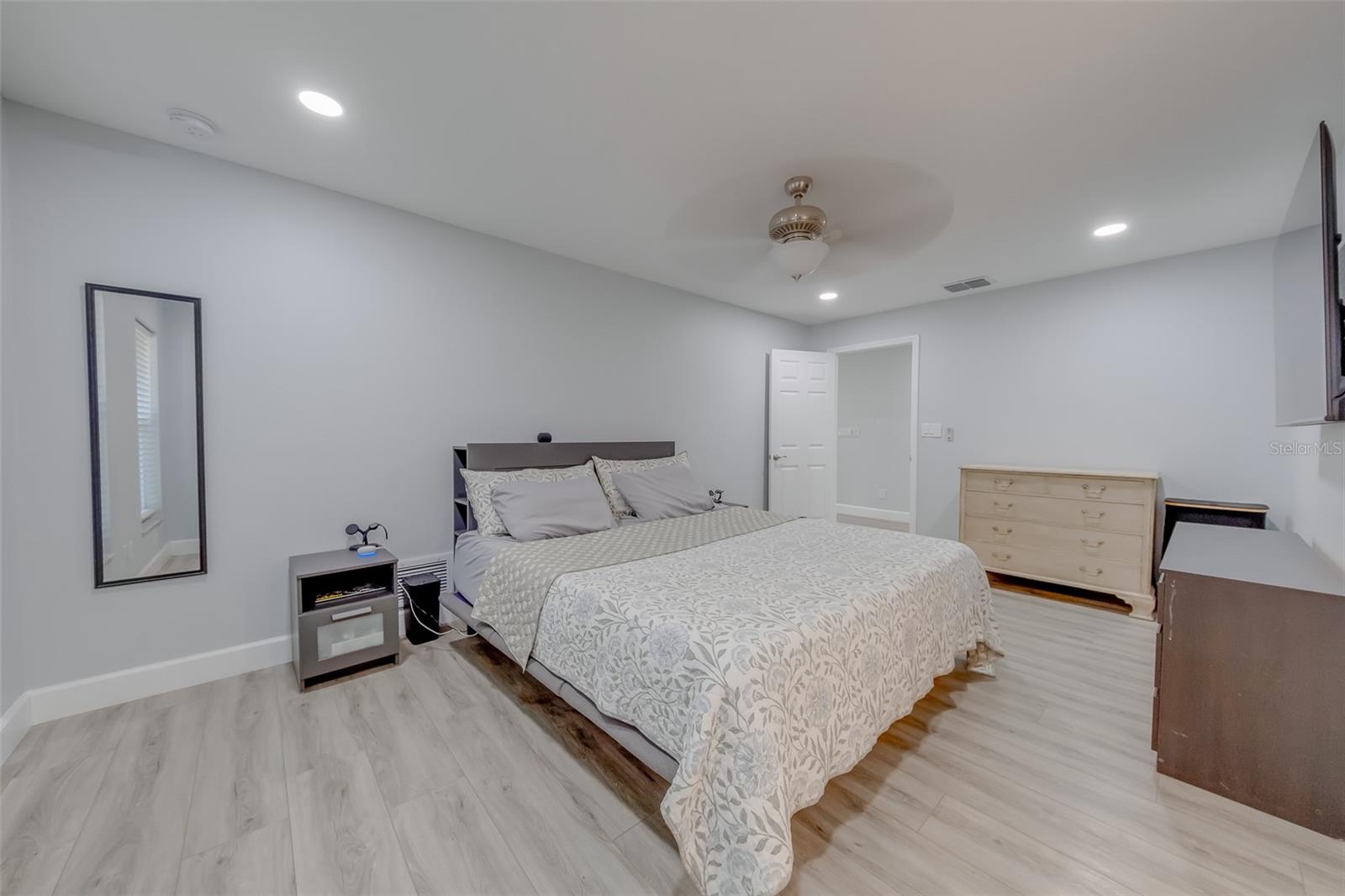 1814 Sylvan, Clearwater, FL 33755