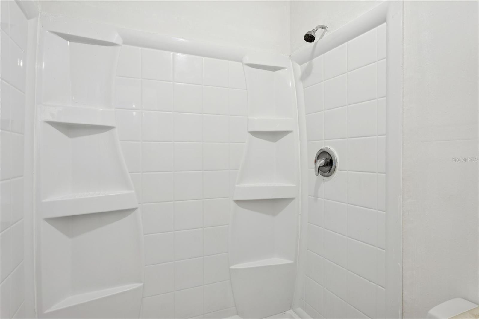 5110 Tennis Court Unit 86, Tampa, FL 33617