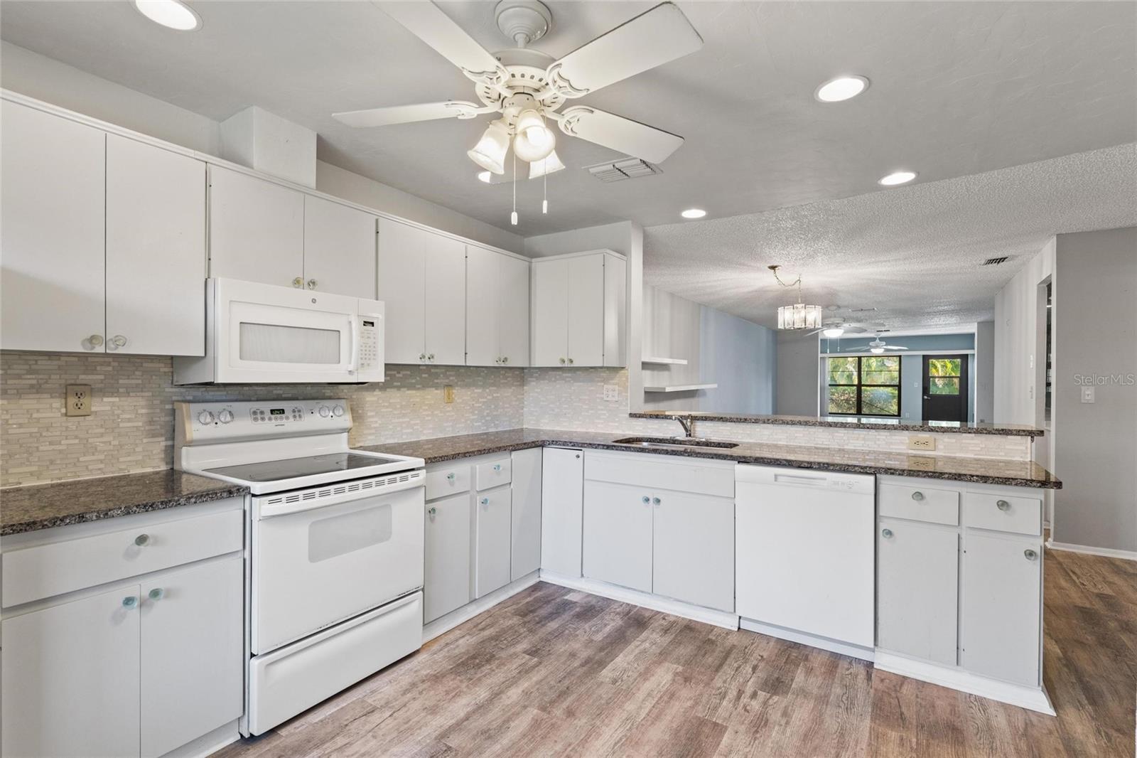 19029 Us Highway 19 Unit 24c, Clearwater, FL 33764