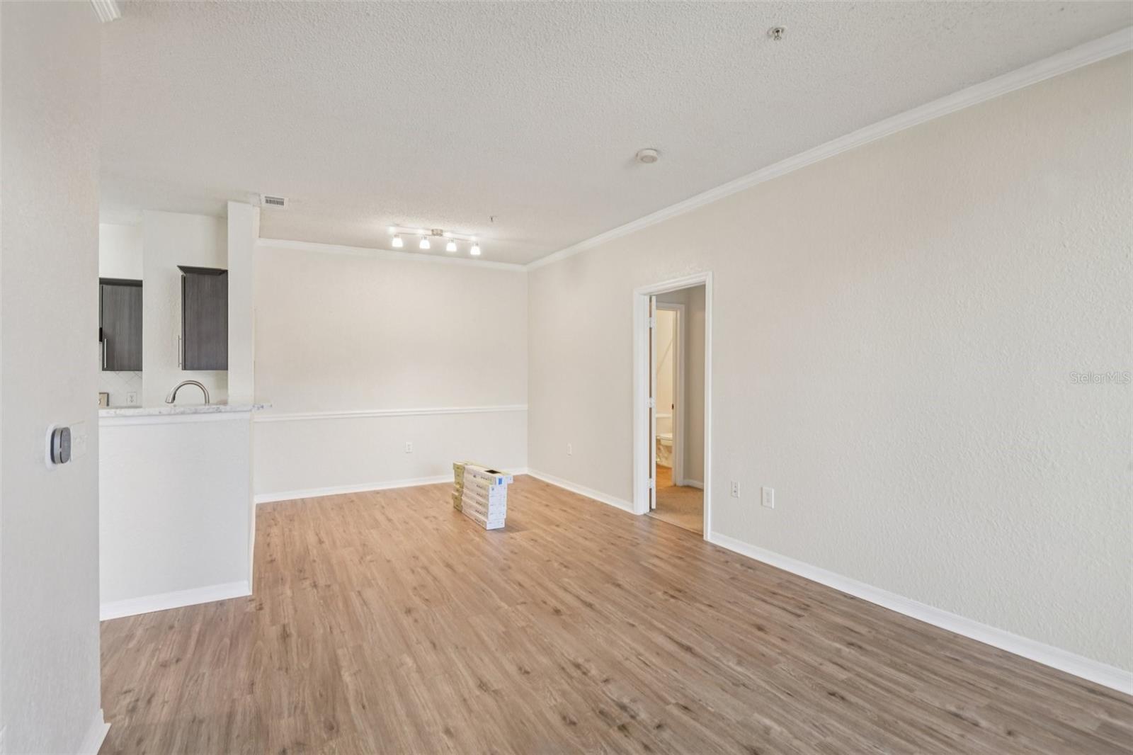 18001 Richmond Place Unit 1213, Tampa, FL 33647