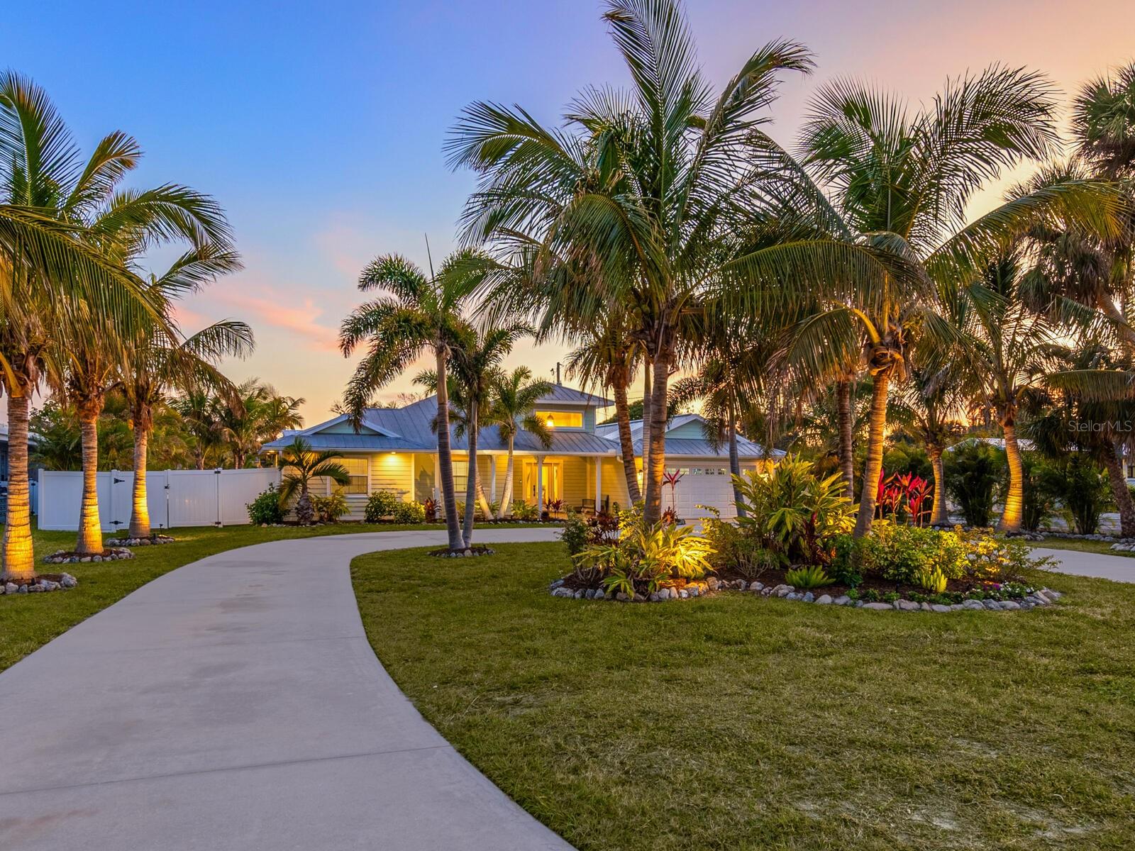 221 Lychee, Nokomis, FL 34275