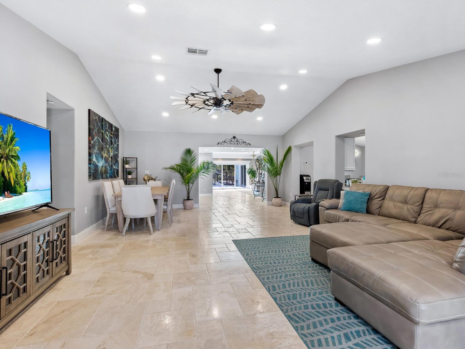 221 Lychee, Nokomis, FL 34275