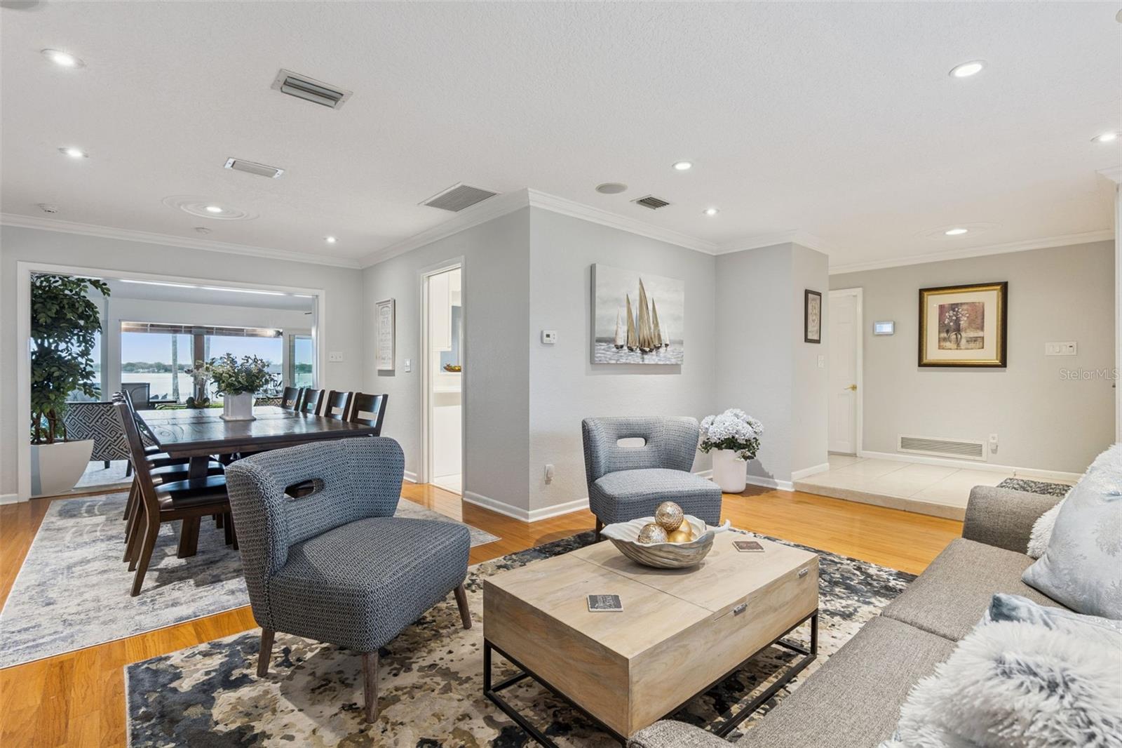 6007 Linneal Beach, Apopka, FL 32703