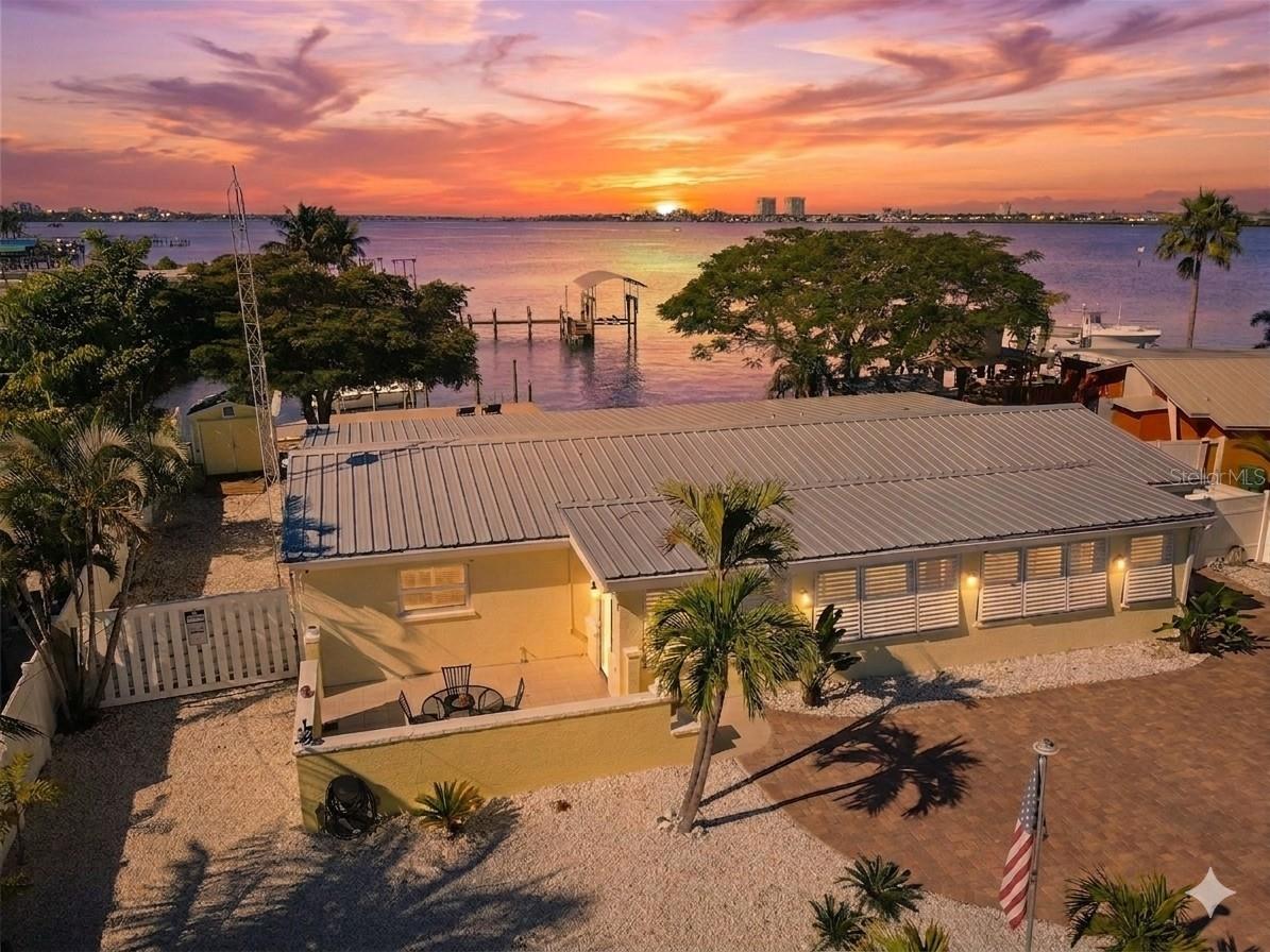 218 22nd, Bradenton, FL 34208