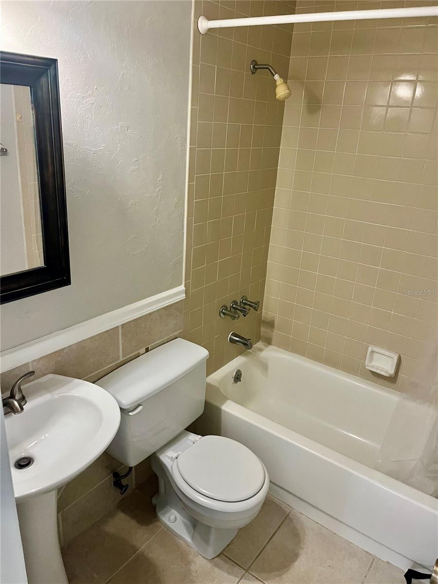 3430 21st Unit D-2, Gainesville, FL 32605