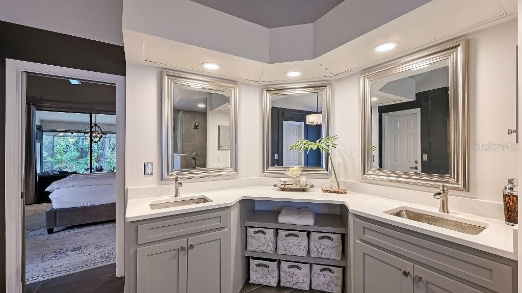 721 Forestview, Sarasota, FL 34232