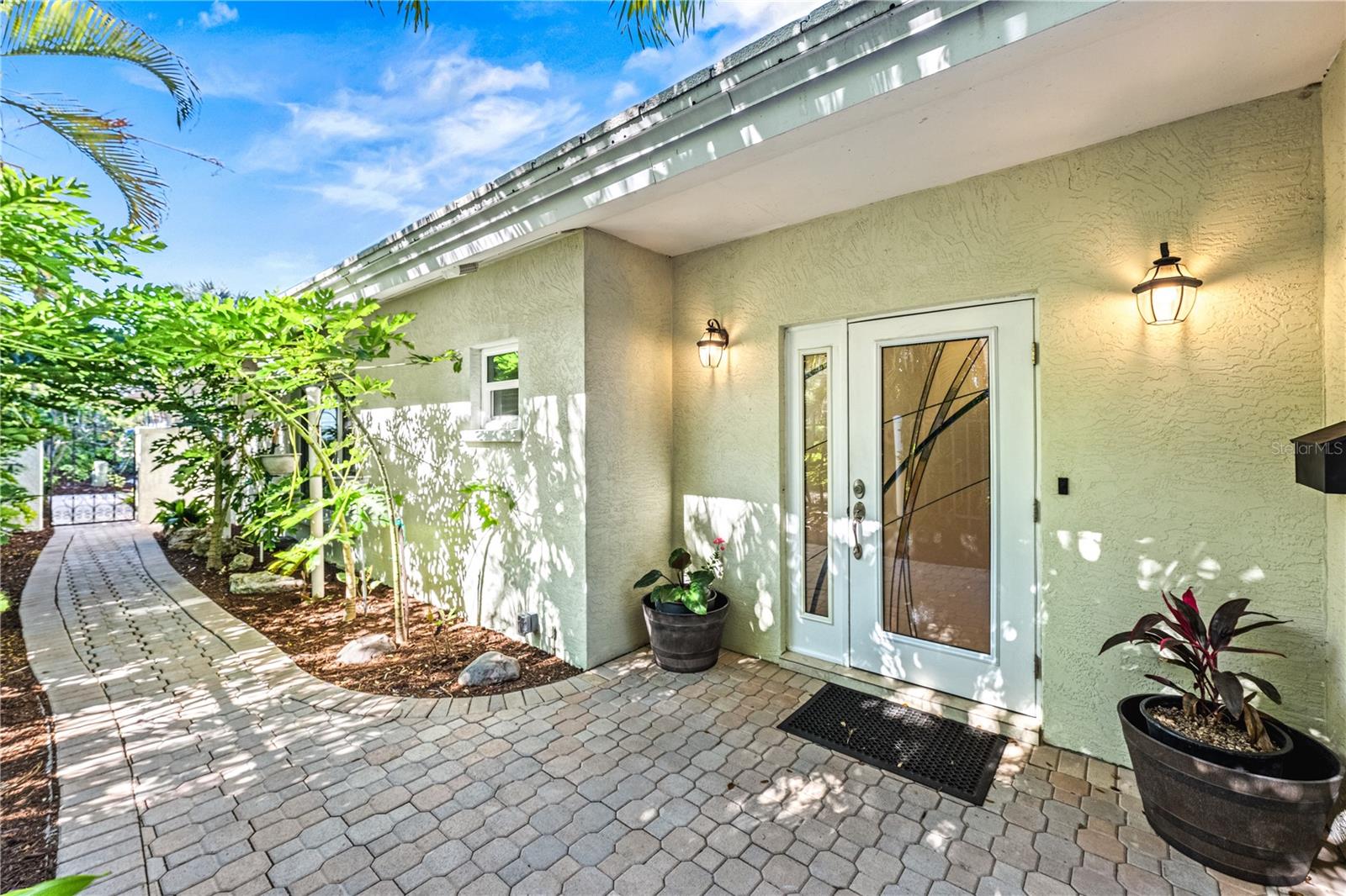 1320 Moonmist Unit B-11, Sarasota, FL 34242