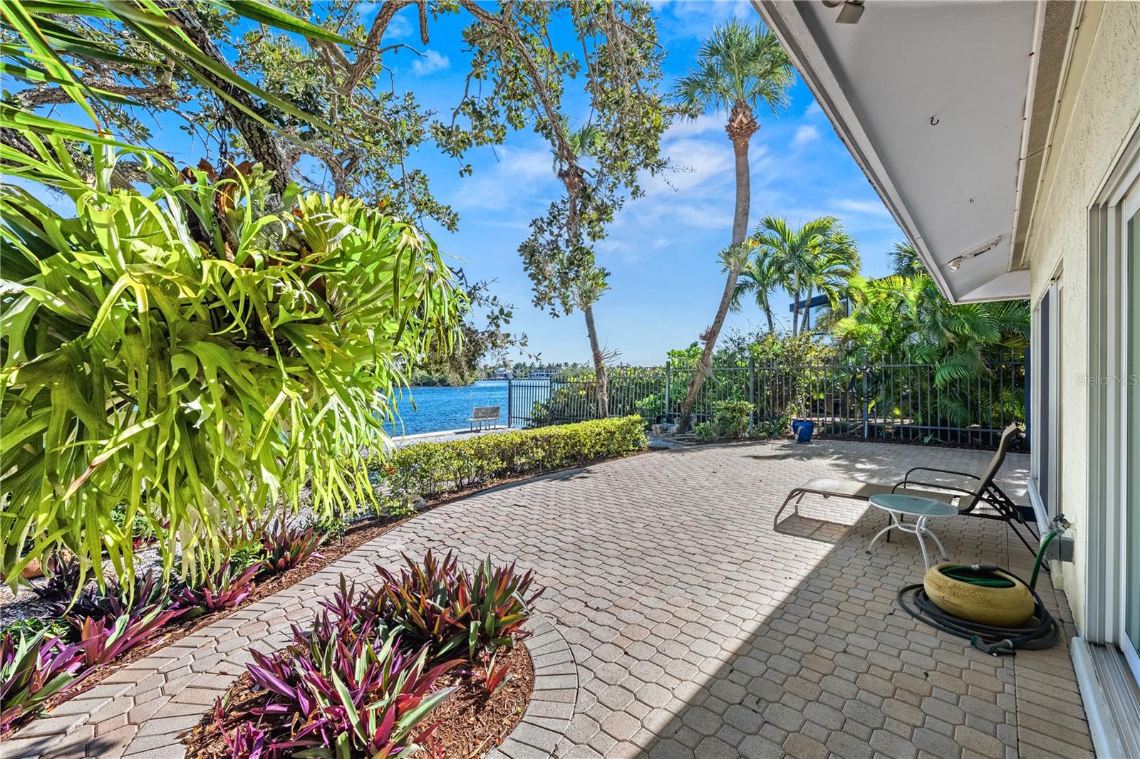 1320 Moonmist Unit B-11, Sarasota, FL 34242