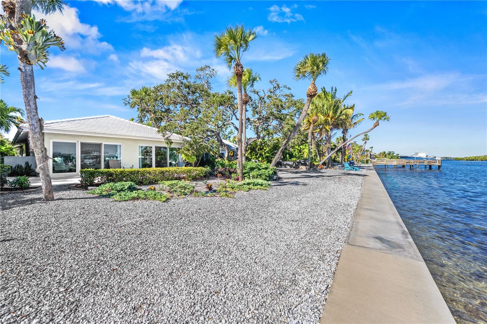 1320 Moonmist Unit B-11, Sarasota, FL 34242