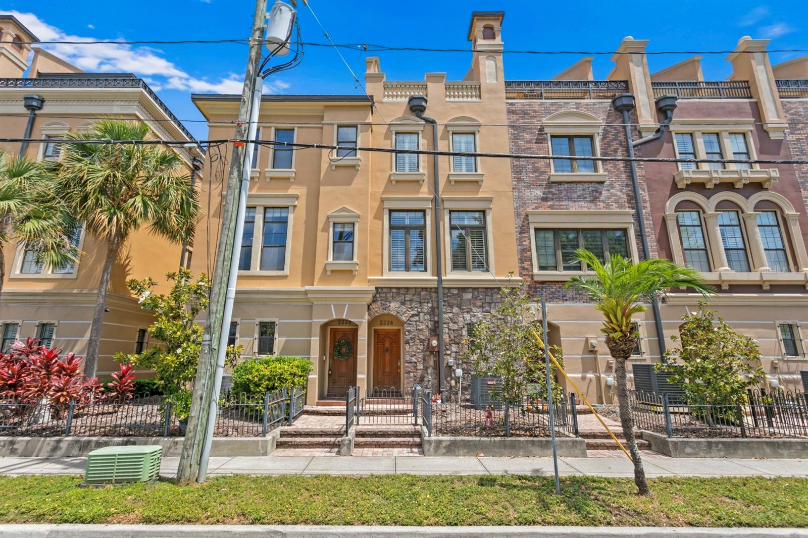 2226 Soho Bay, Tampa, FL 33606
