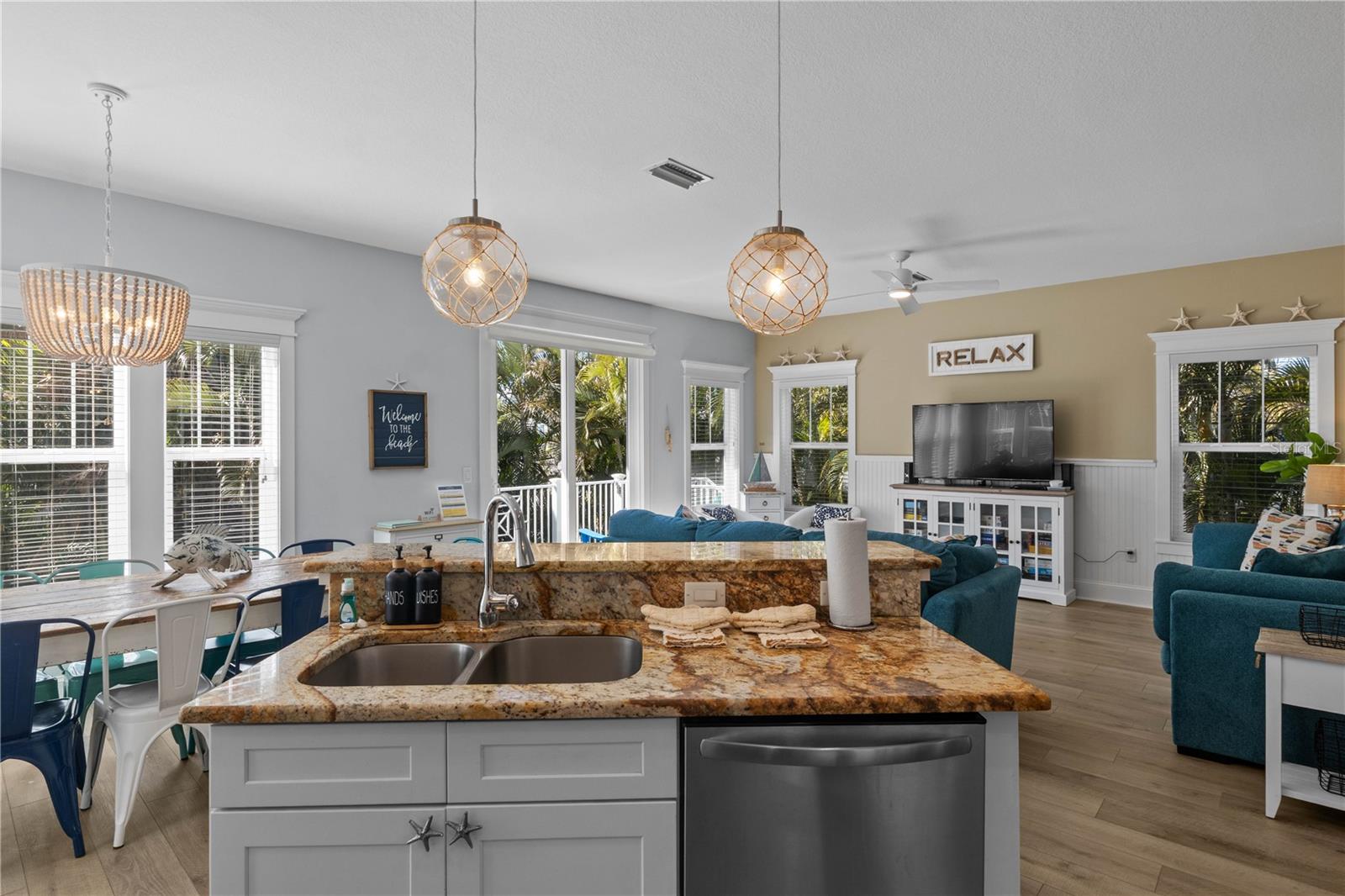 6908 Holmes, Holmes Beach, FL 34217