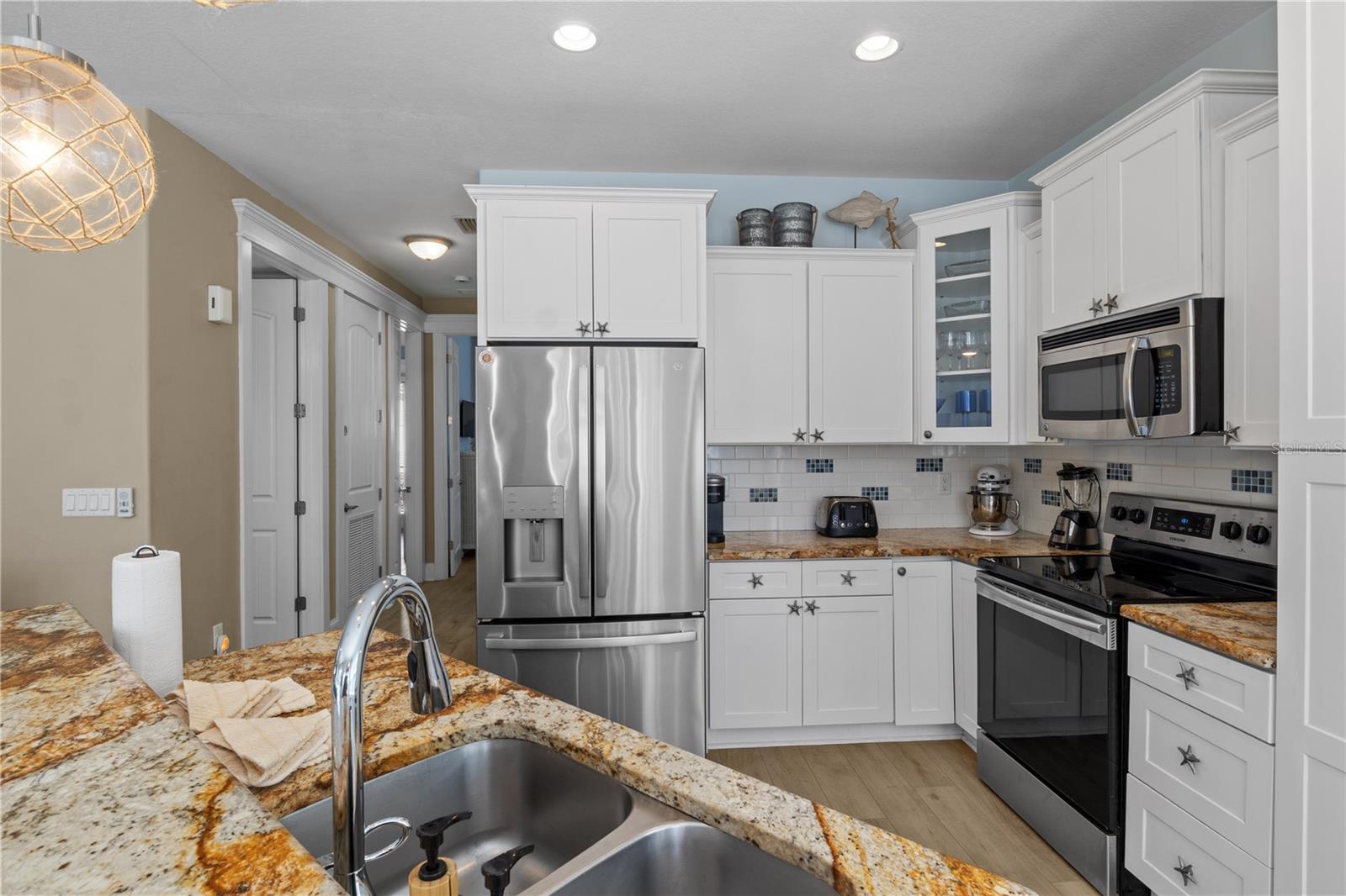 6908 Holmes, Holmes Beach, FL 34217