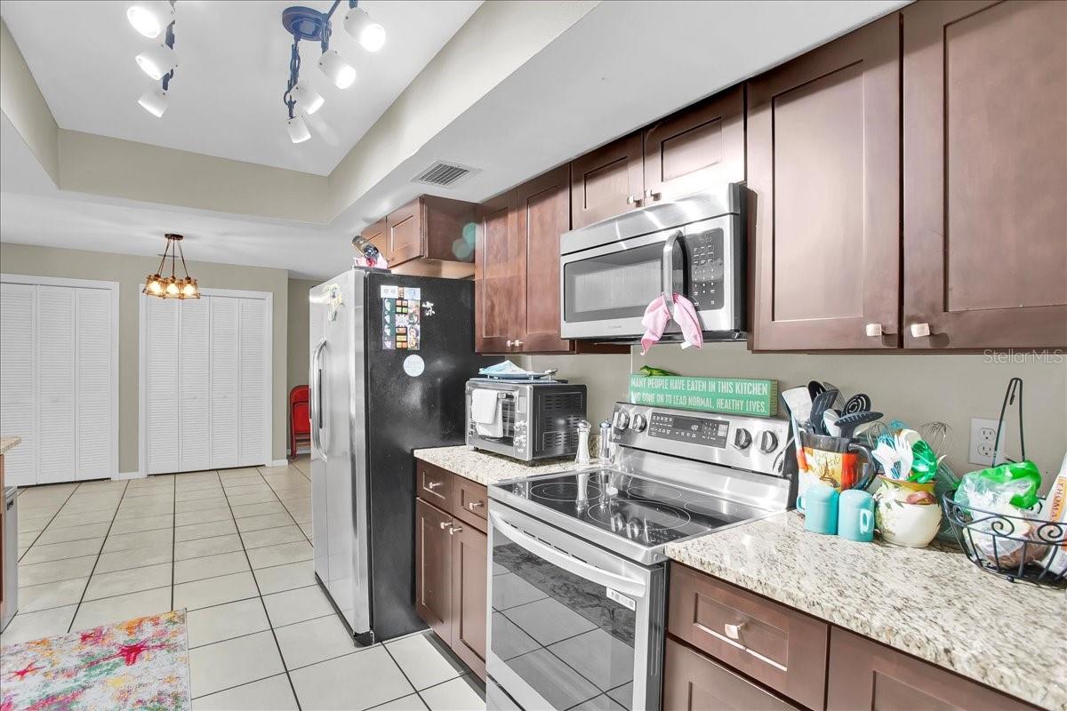 855 Fountainhead, Largo, FL 33770