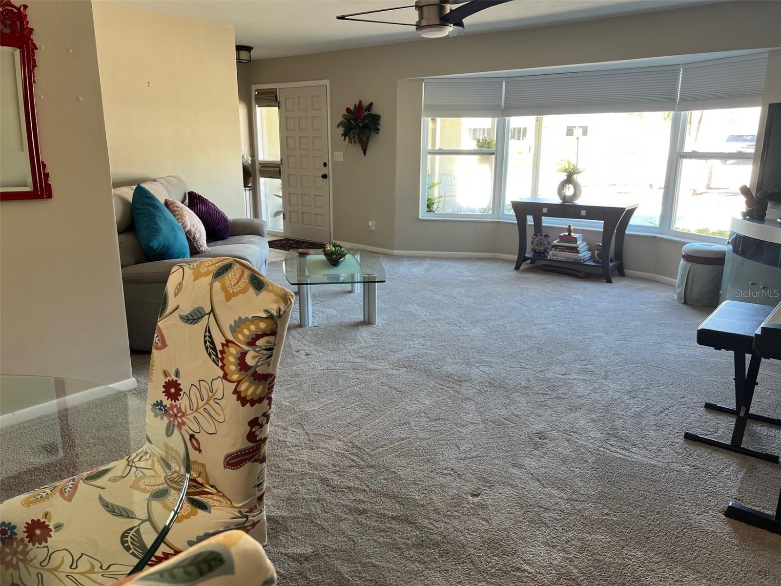 855 Fountainhead, Largo, FL 33770