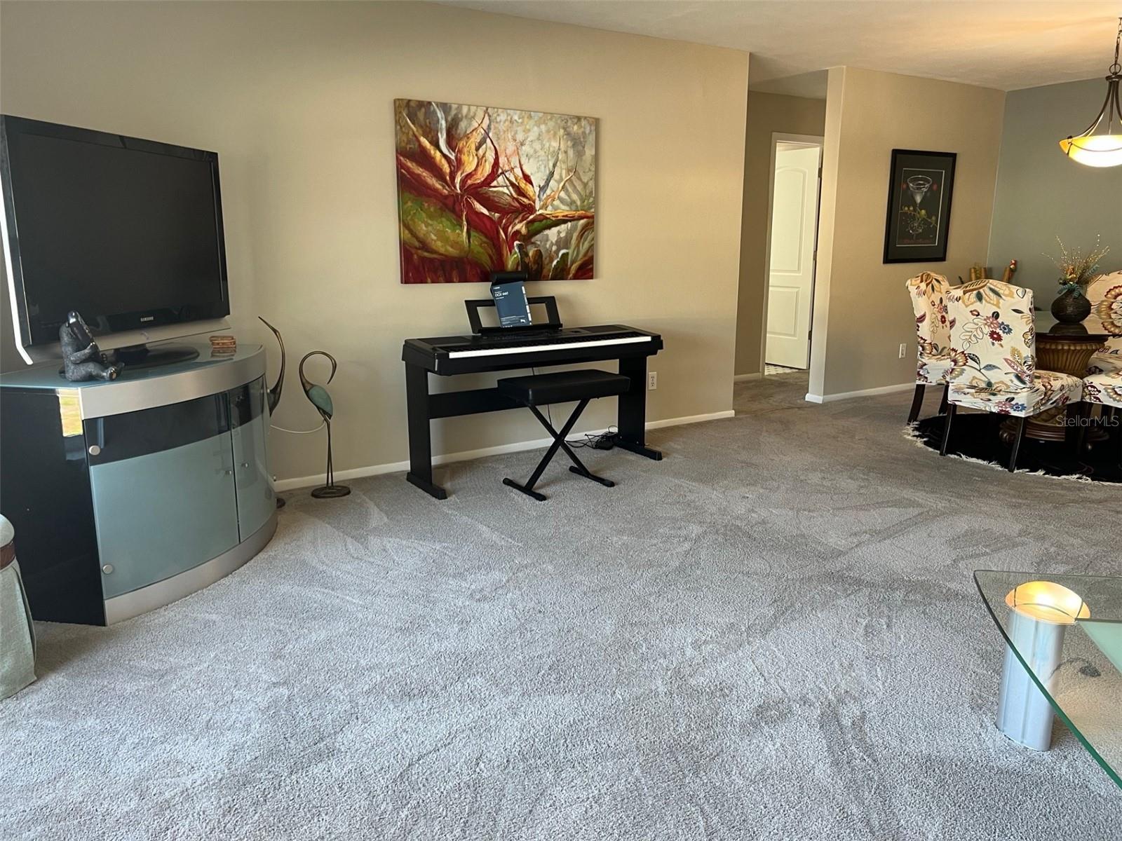 855 Fountainhead, Largo, FL 33770