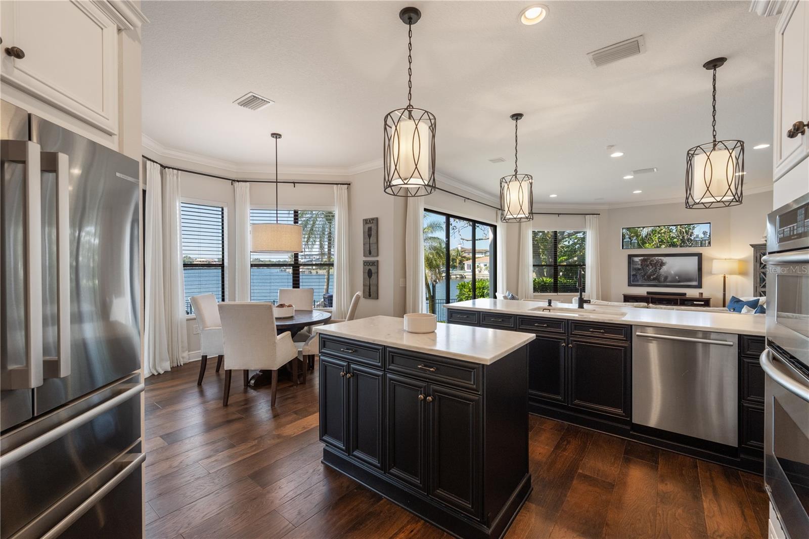 3598 10th, St Petersburg, FL 33704