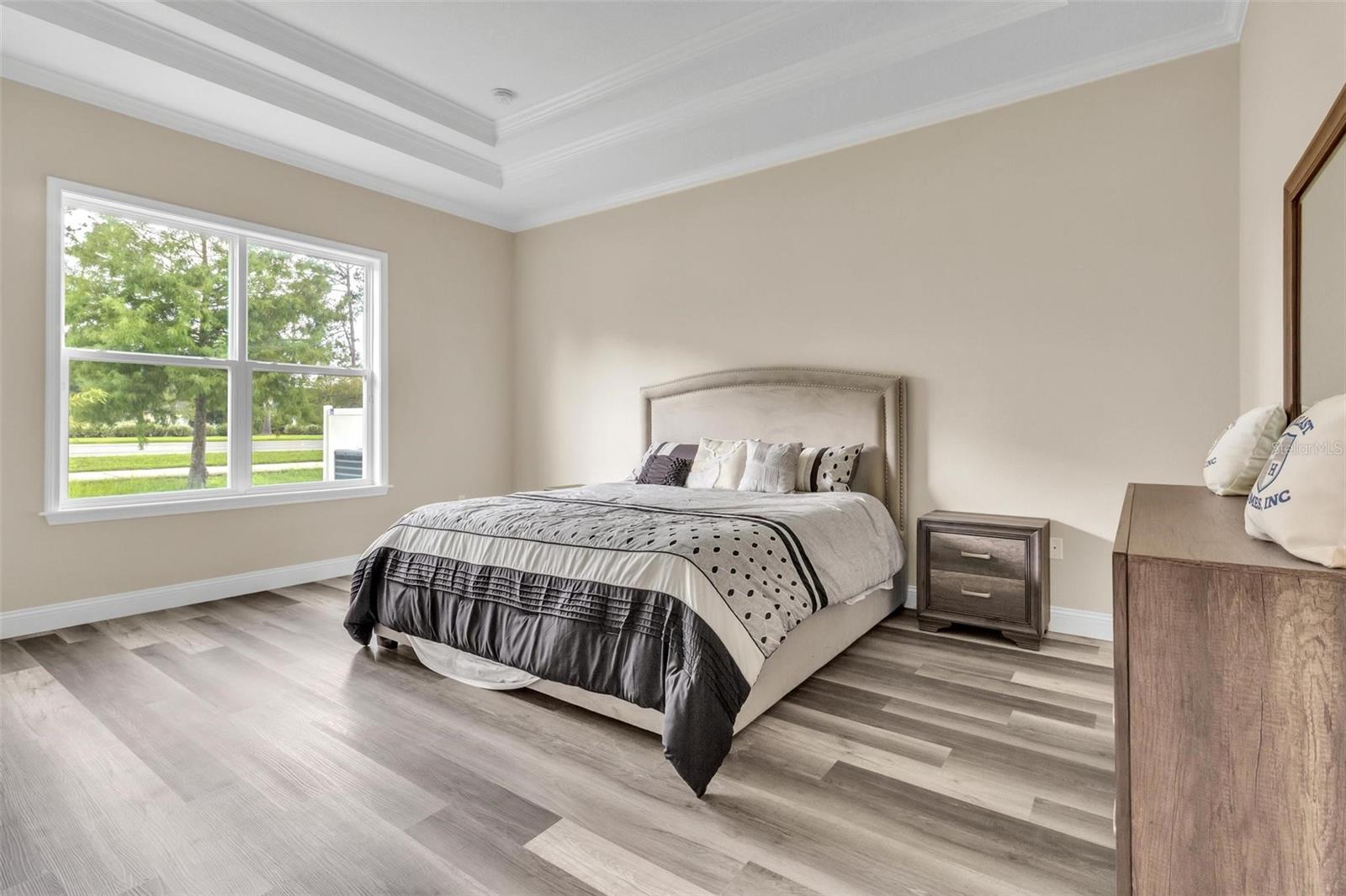 10 Point of Woods, Palm Coast, FL 32164