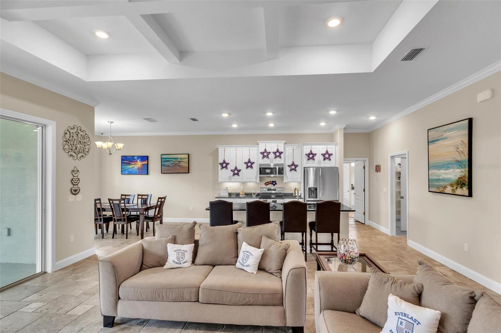 10 Point of Woods, Palm Coast, FL 32164