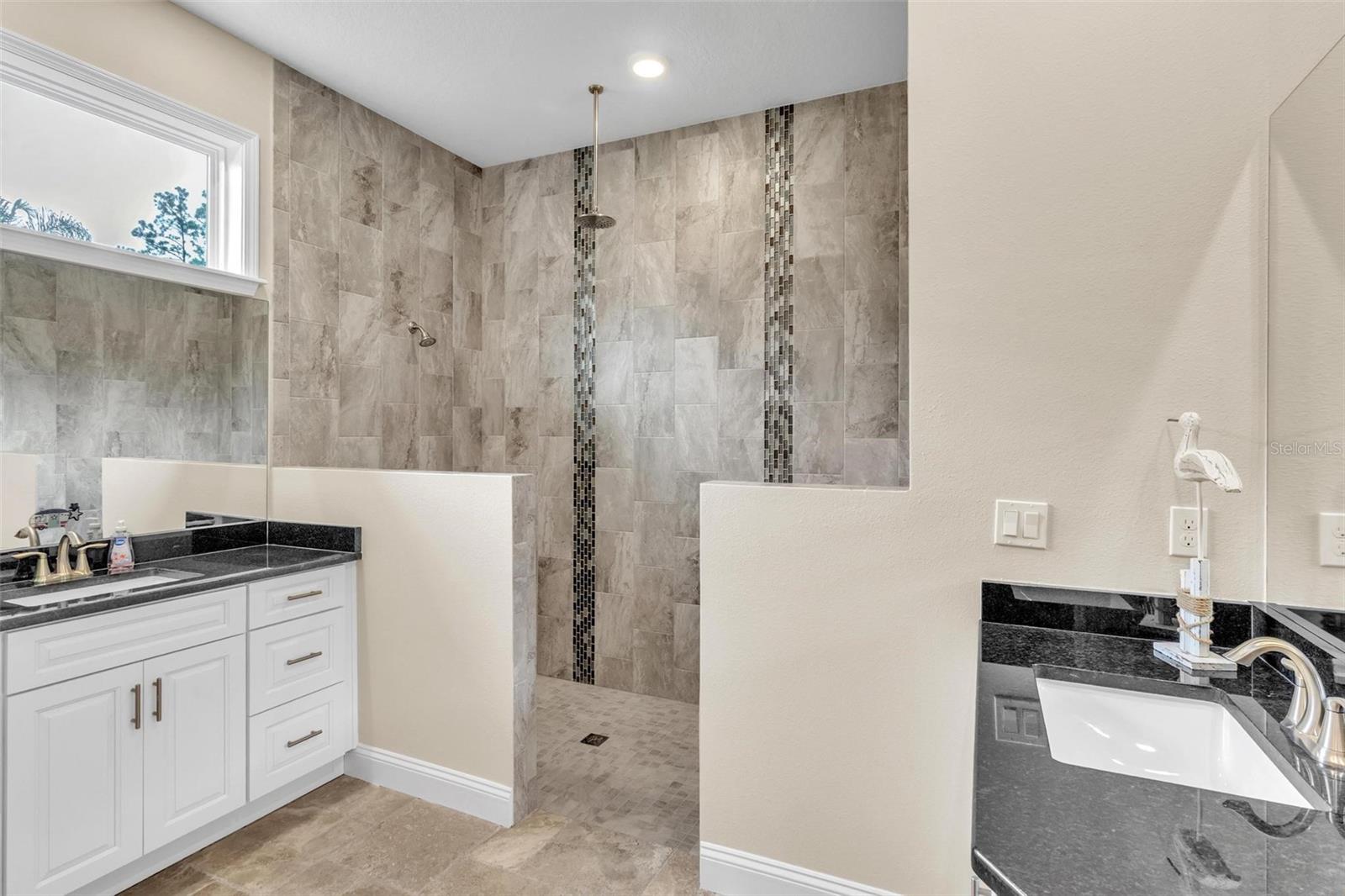 10 Point of Woods, Palm Coast, FL 32164