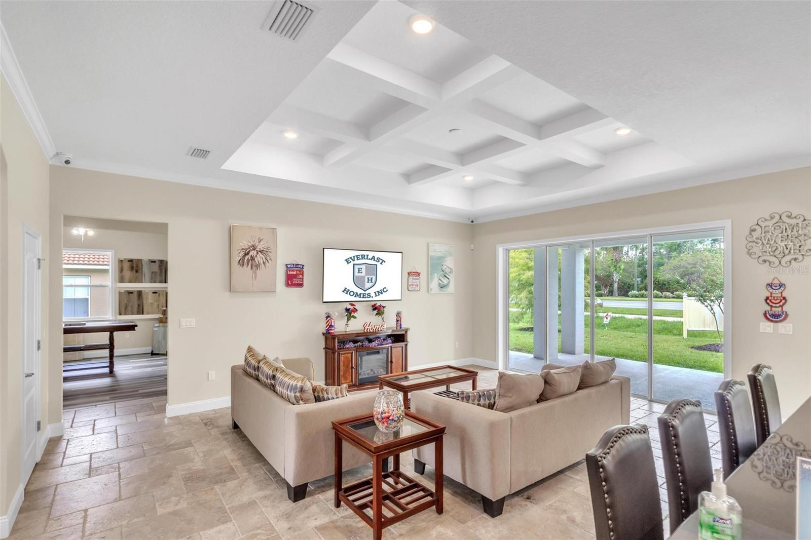 10 Point of Woods, Palm Coast, FL 32164