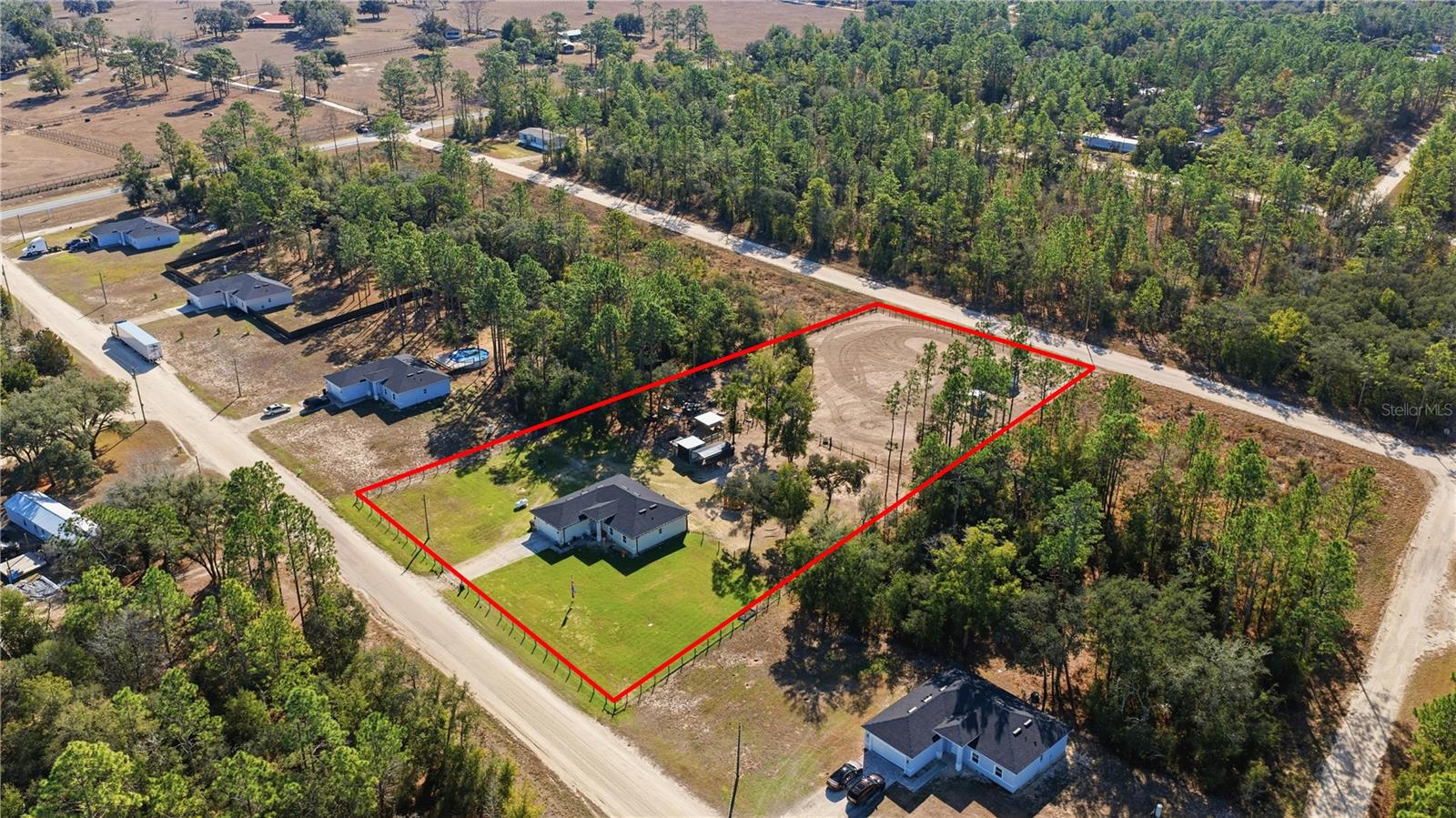 13920 6th, Williston, FL 32696
