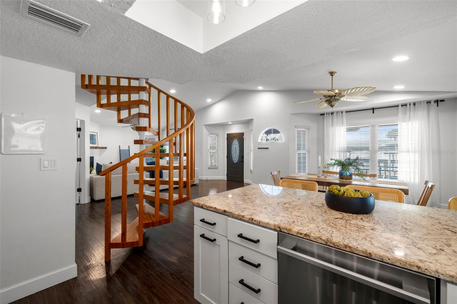 247 126th, Treasure Island, FL 33706