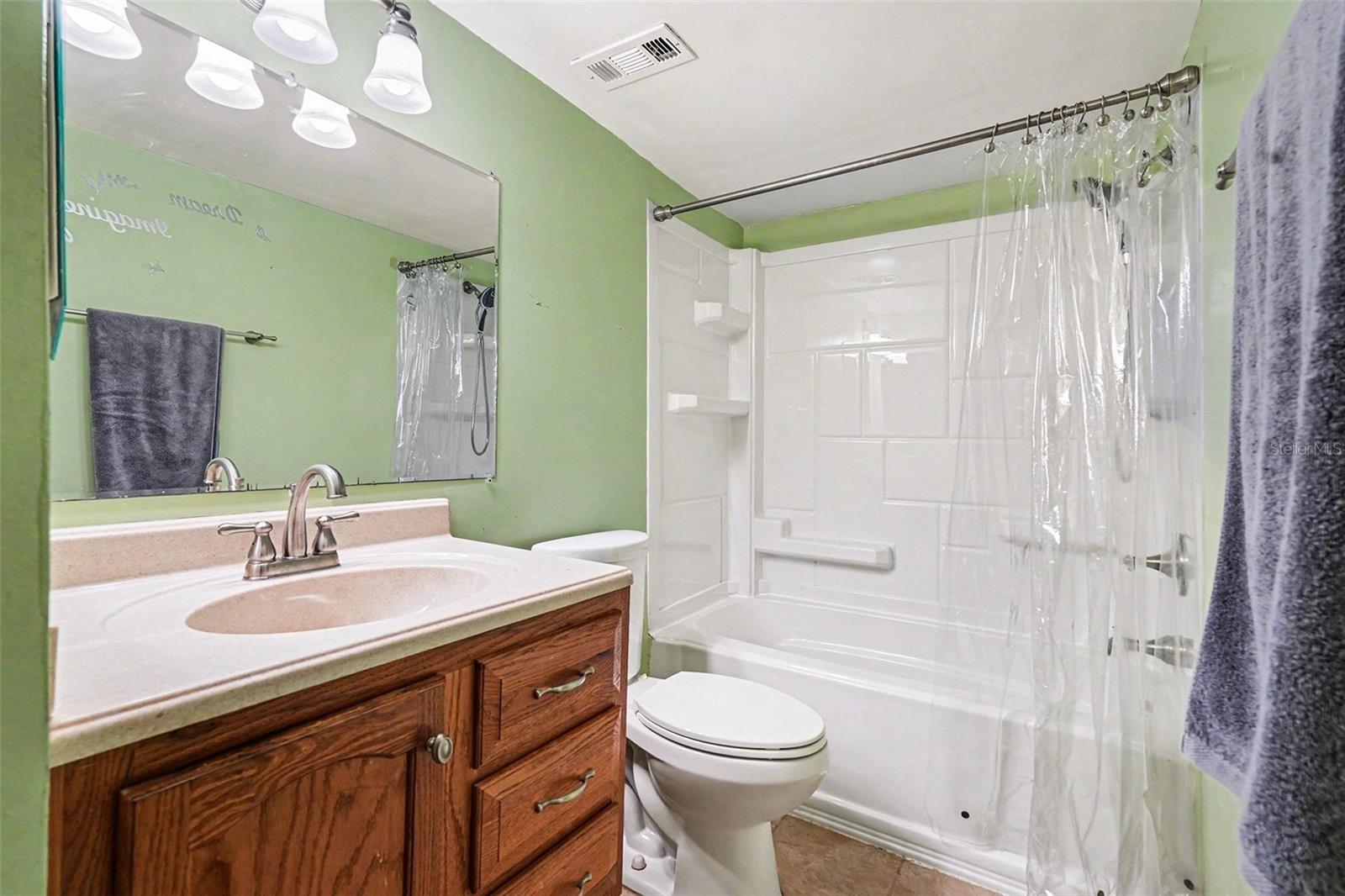 303 Tarpon, Tarpon Springs, FL 34689