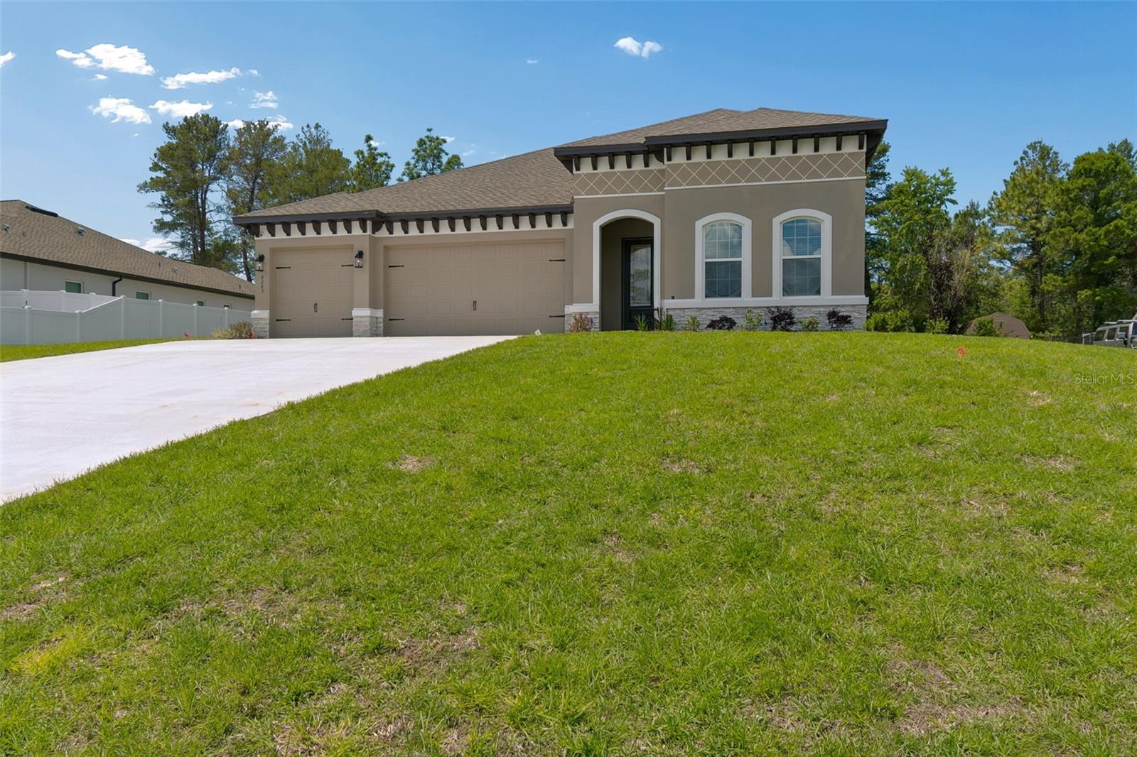 8283 Nittany, Weeki Wachee, FL 34613