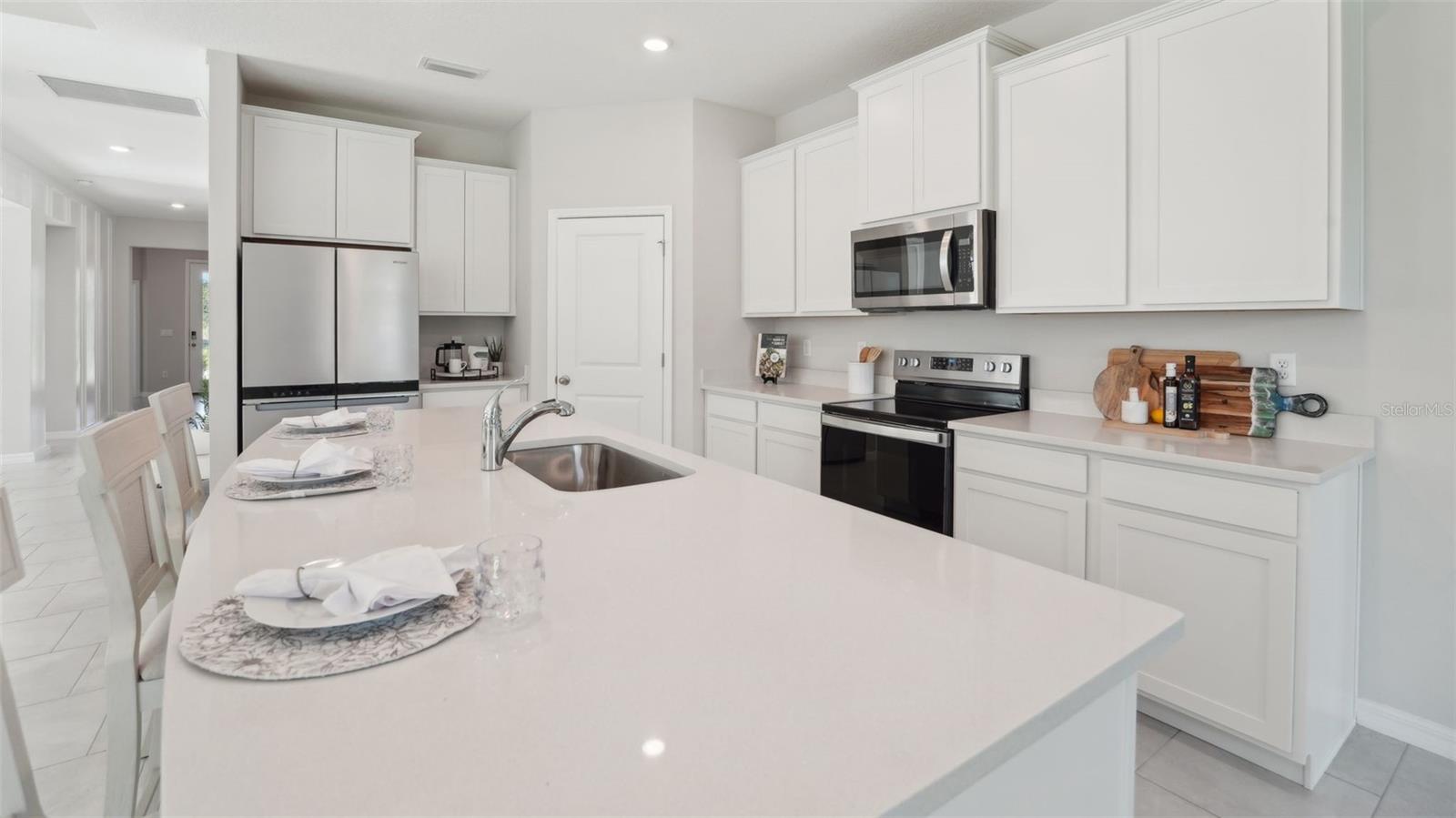1025 Chasehill, Zephyrhills, FL 33541