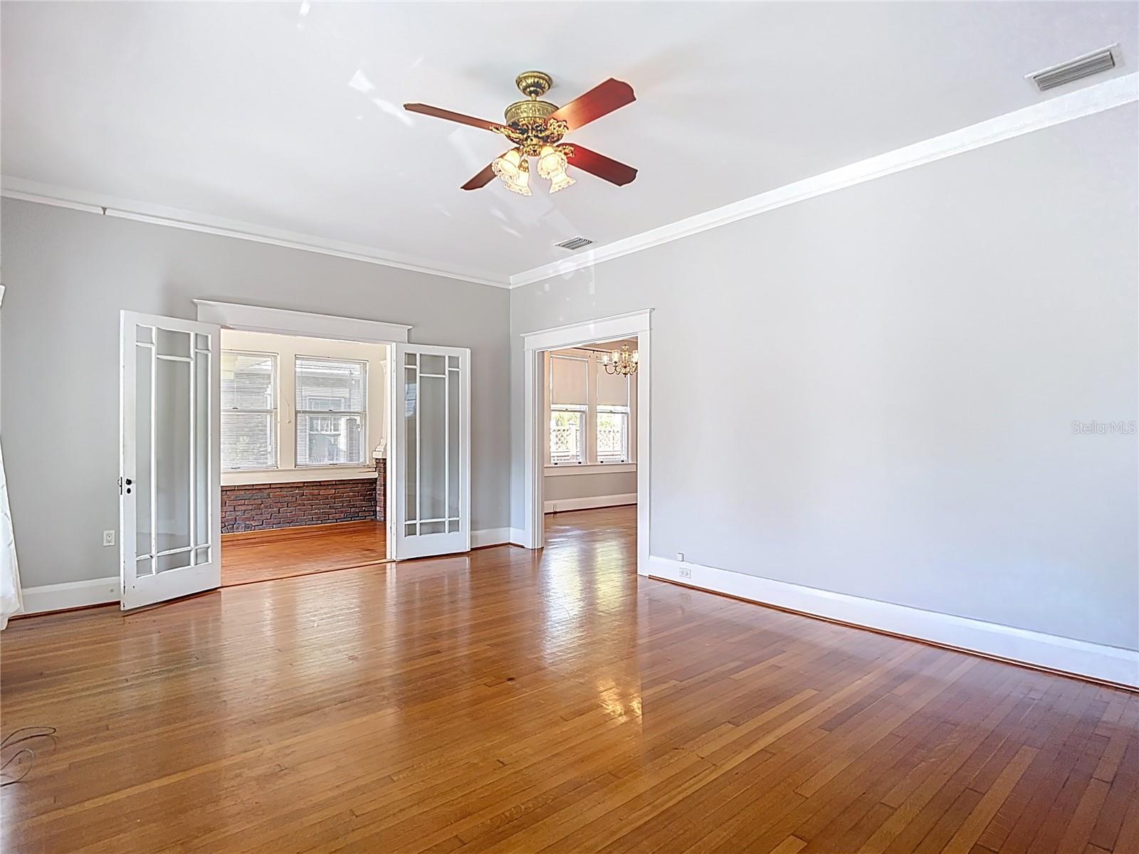 2105 Southview, Tampa, FL 33606