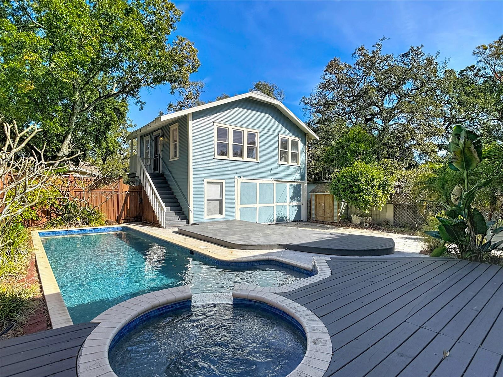 2105 Southview, Tampa, FL 33606