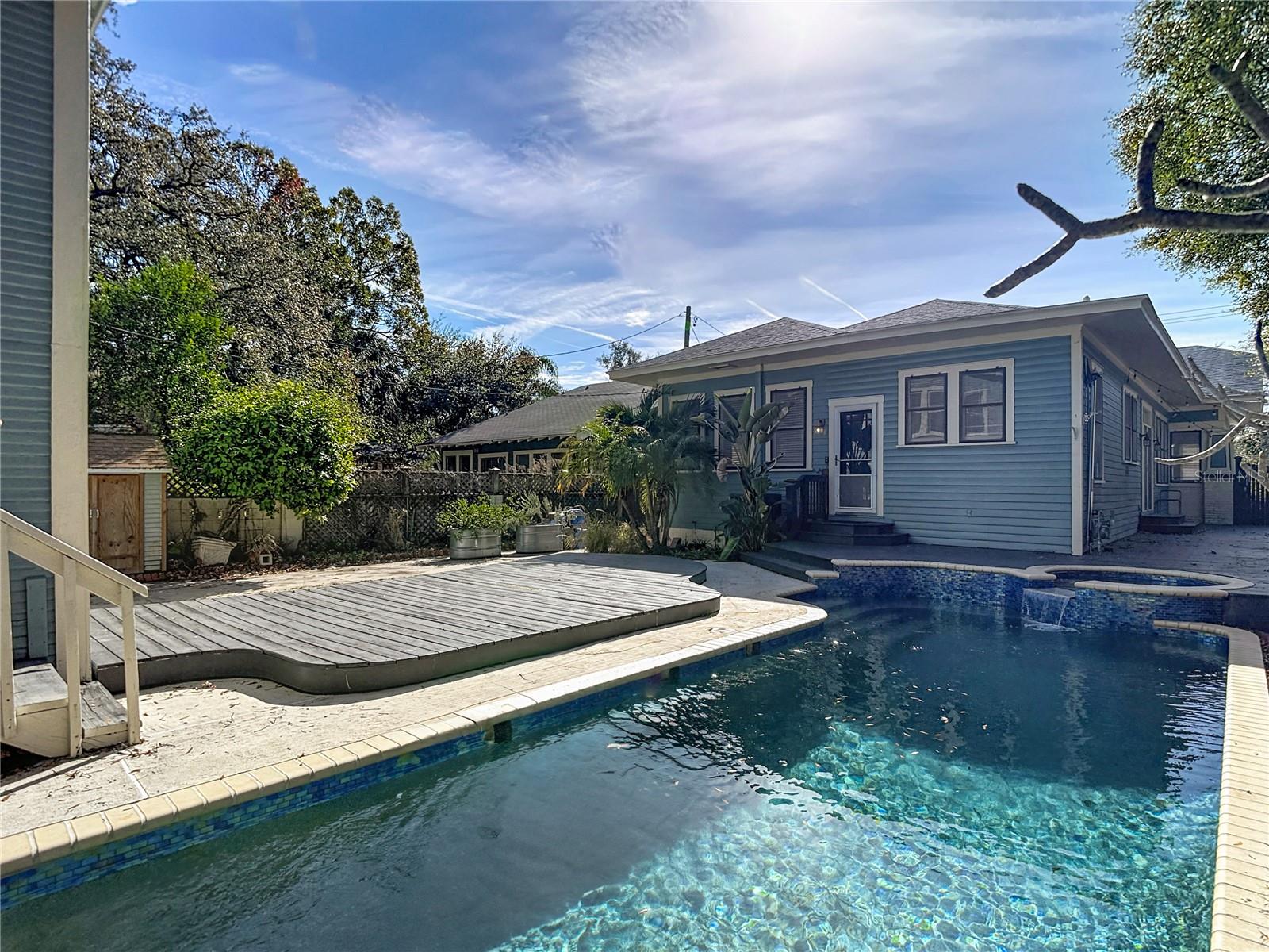 2105 Southview, Tampa, FL 33606