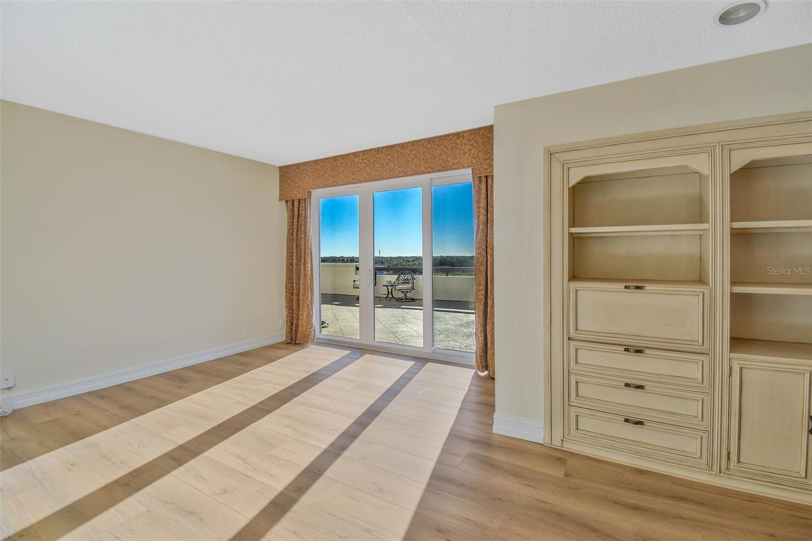 6 Belleview Unit 801, Belleair, FL 33756
