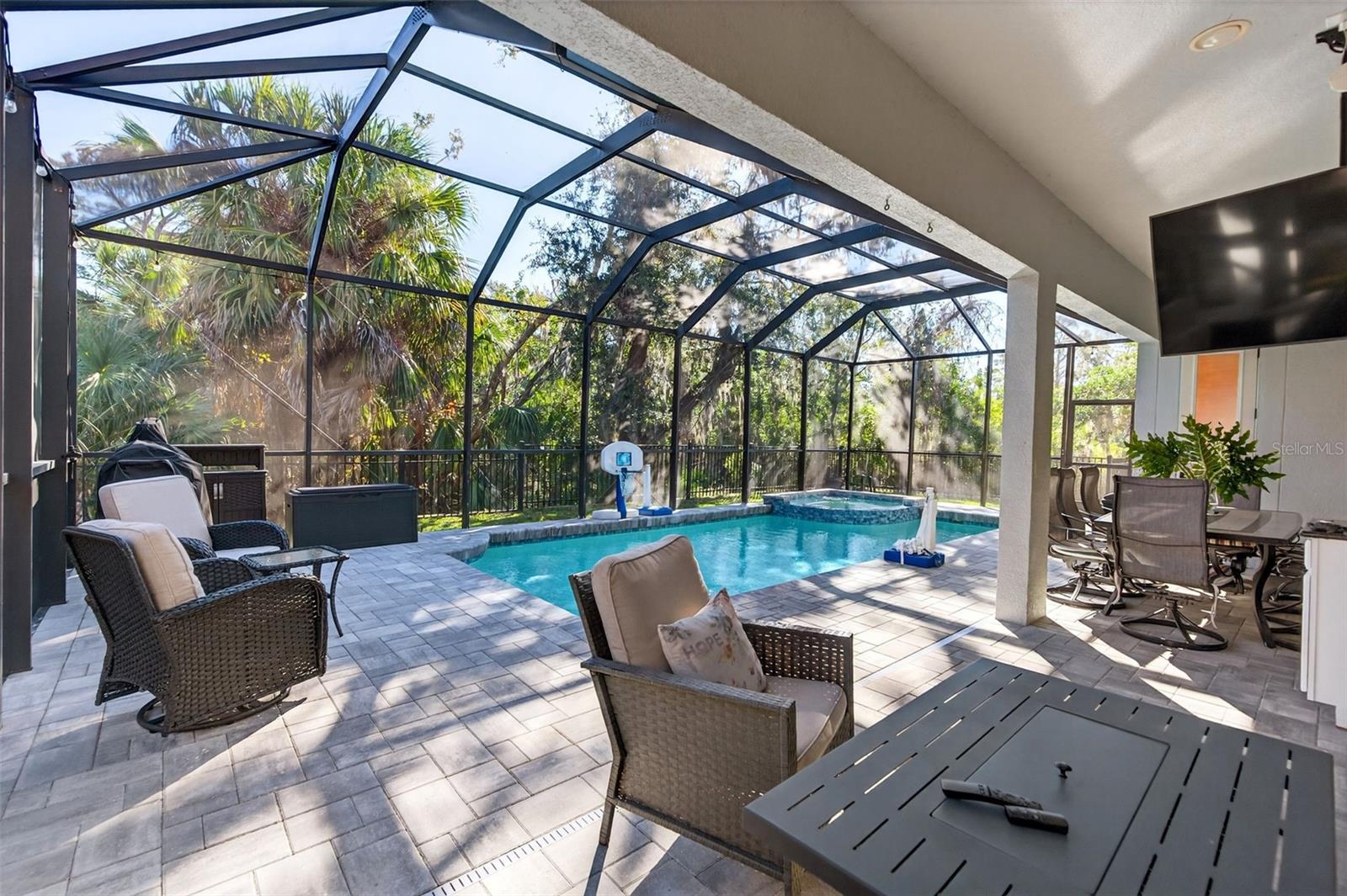 8111 Santa Rosa, Sarasota, FL 34243