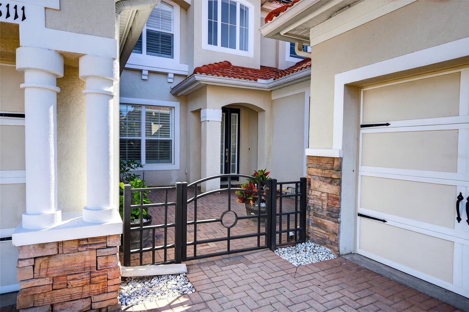 8111 Santa Rosa, Sarasota, FL 34243