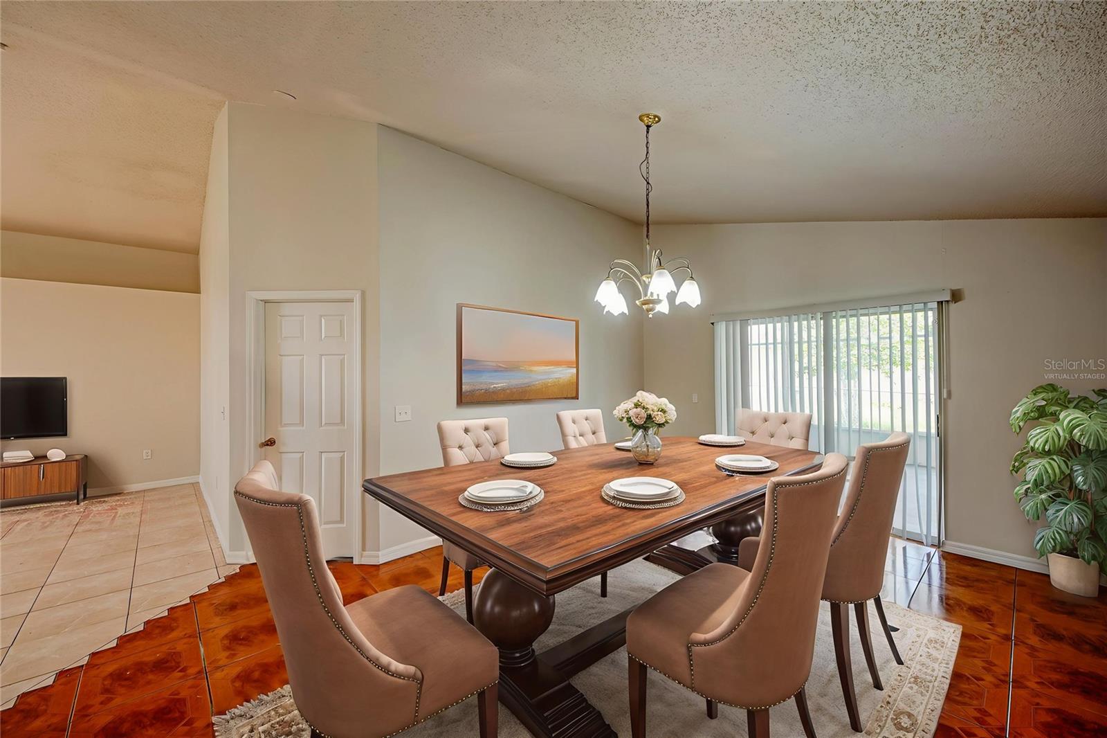 3 Cecilia, Kissimmee, FL 34758