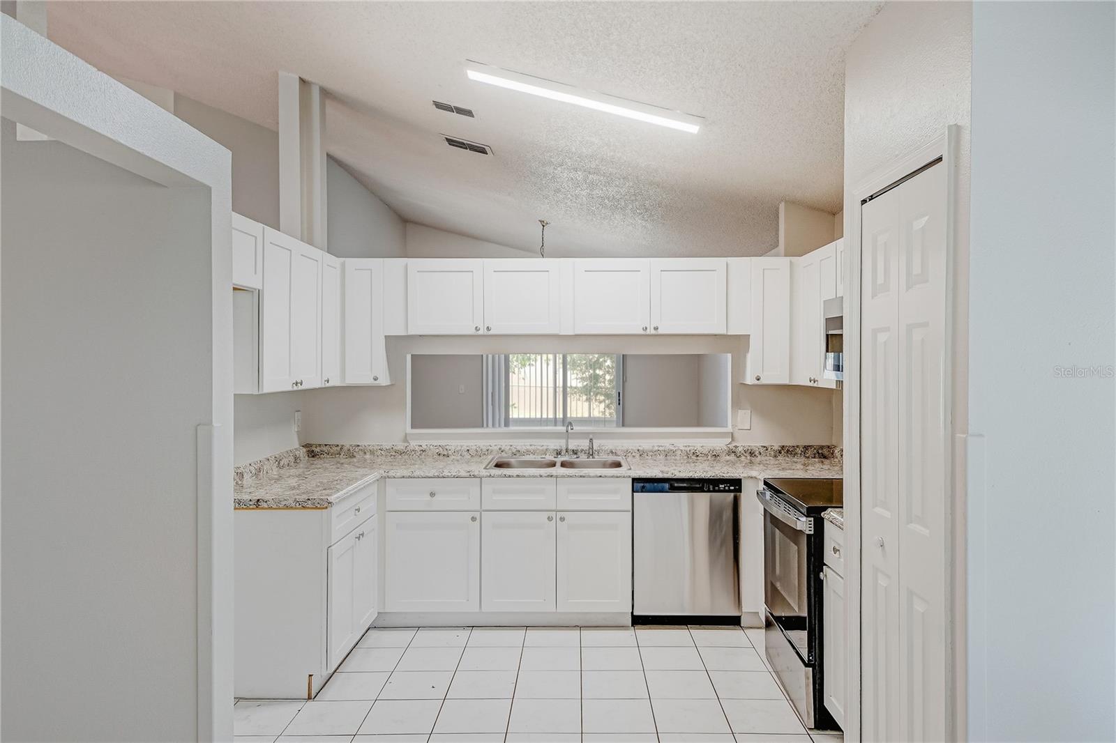 3 Cecilia, Kissimmee, FL 34758