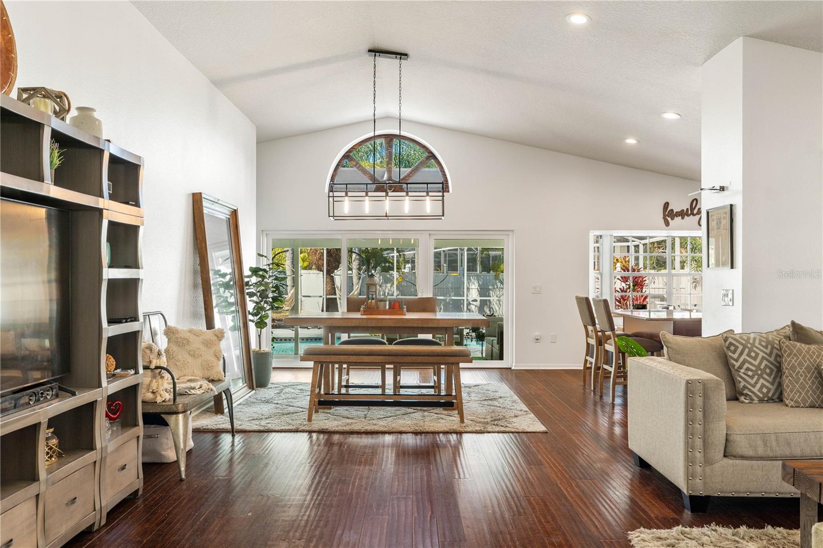 5806 Cay Cove, Tampa, FL 33615