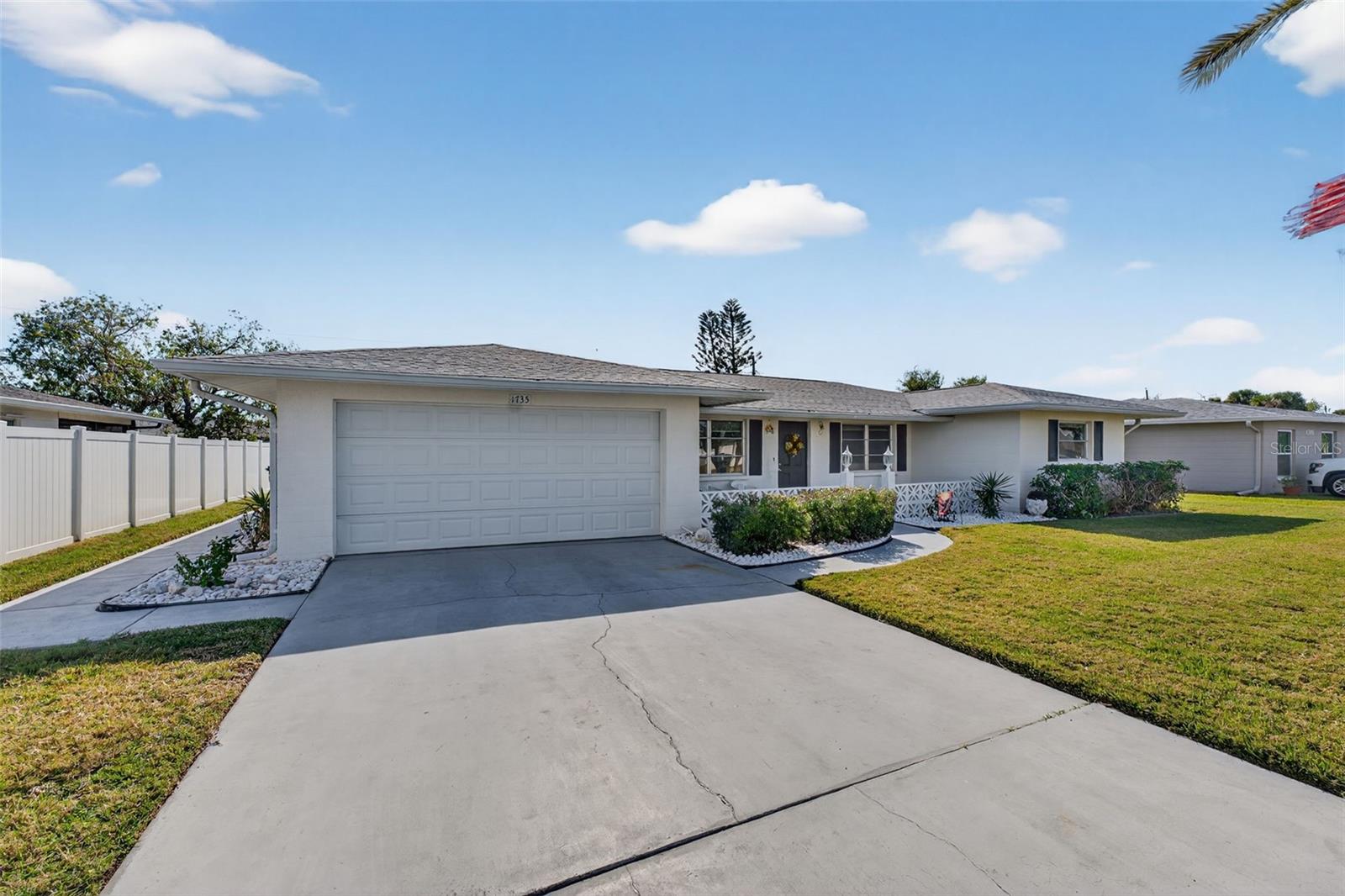 1735 Loralin, Englewood, FL 34223