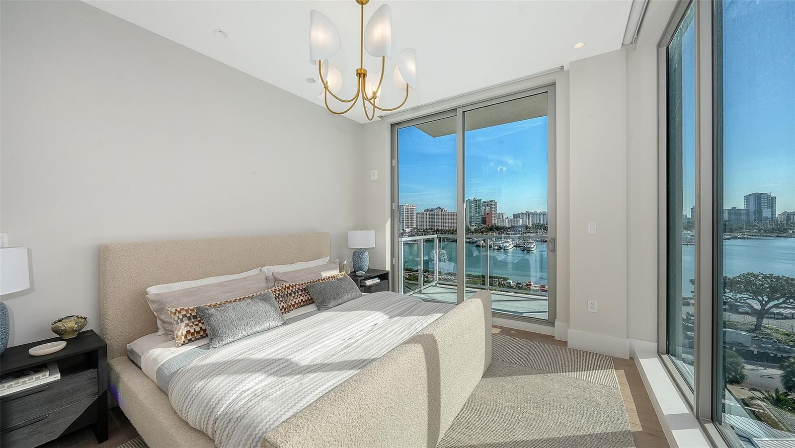 253 Golden Gate Unit 701, Sarasota, FL 34236