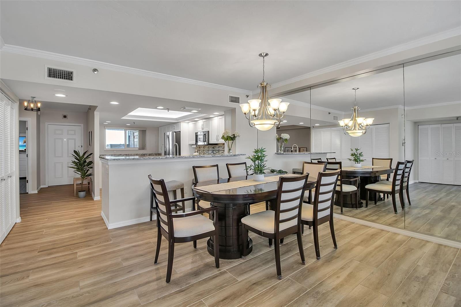1485 Gulf of Mexico Unit 303, Longboat Key, FL 34228