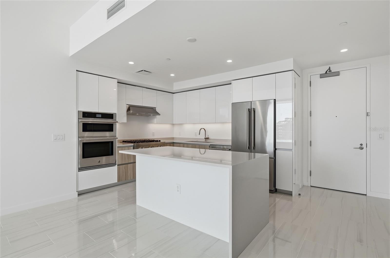 400 Central Unit 505, St Petersburg, FL 33701