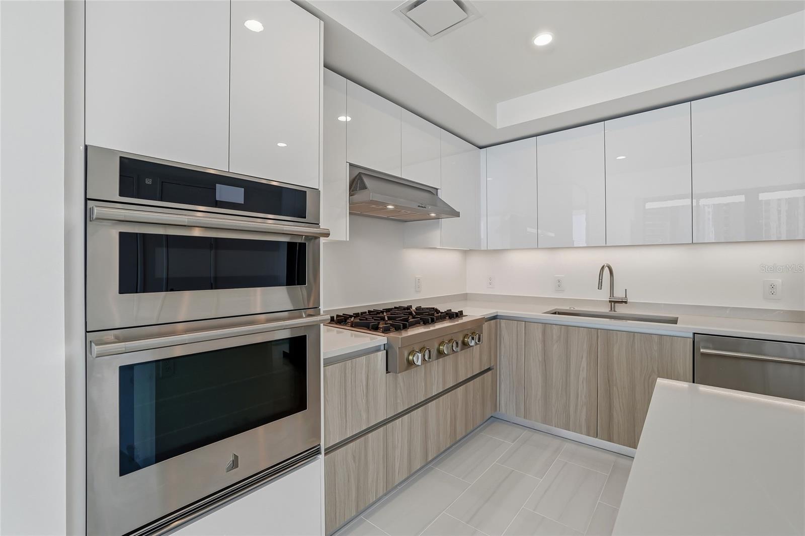 400 Central Unit 505, St Petersburg, FL 33701
