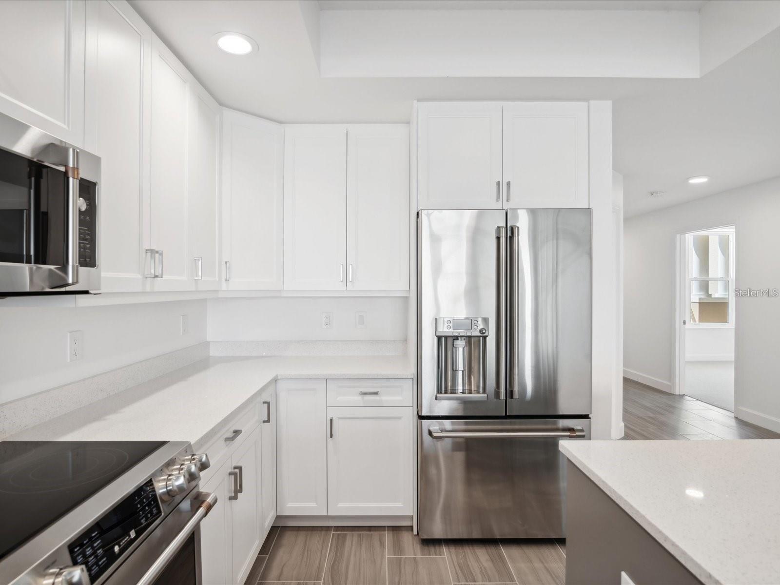 125 Island Unit 304, Clearwater Beach, FL 33767