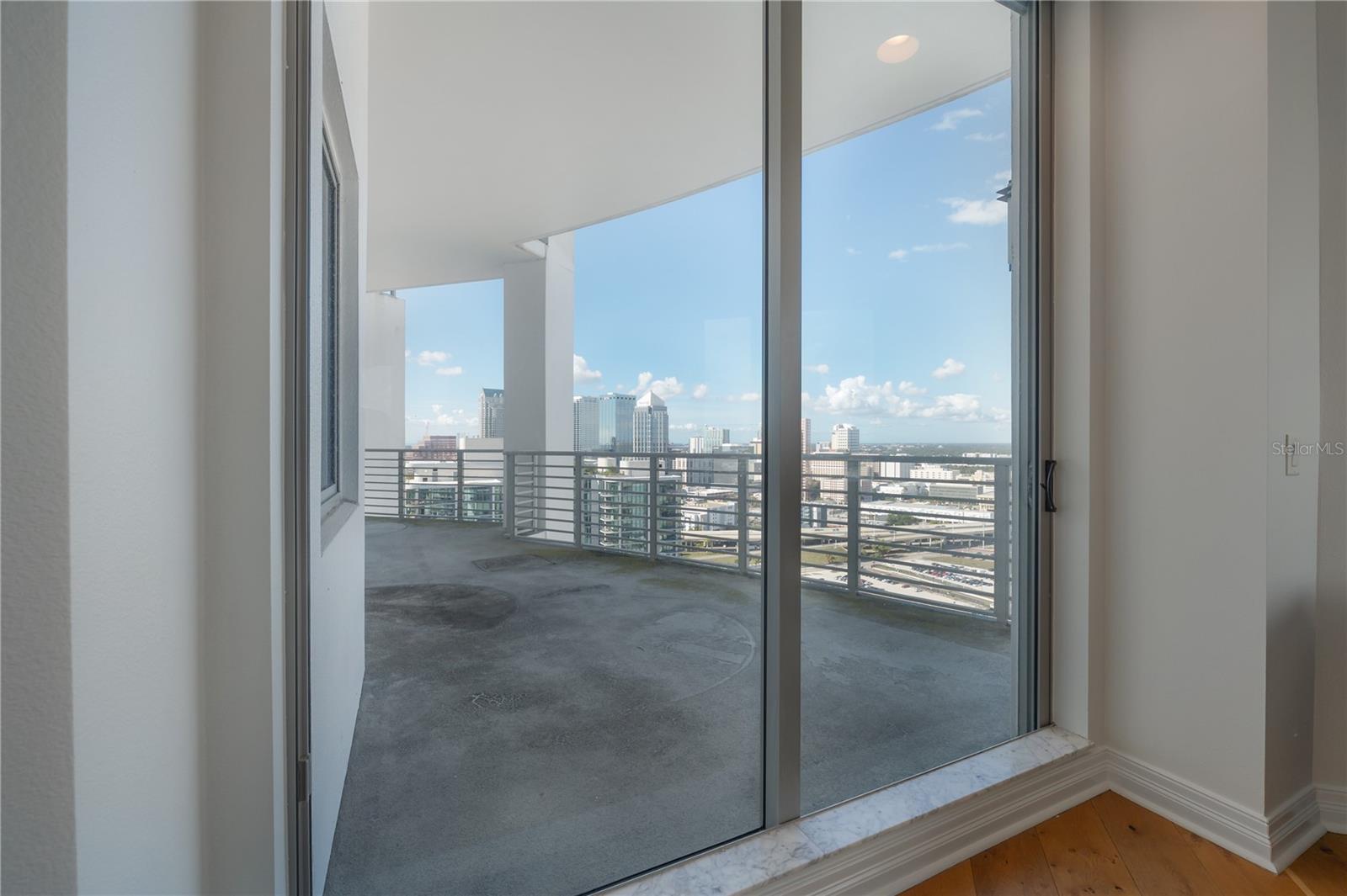 449 12th Unit 2701, Tampa, FL 33602