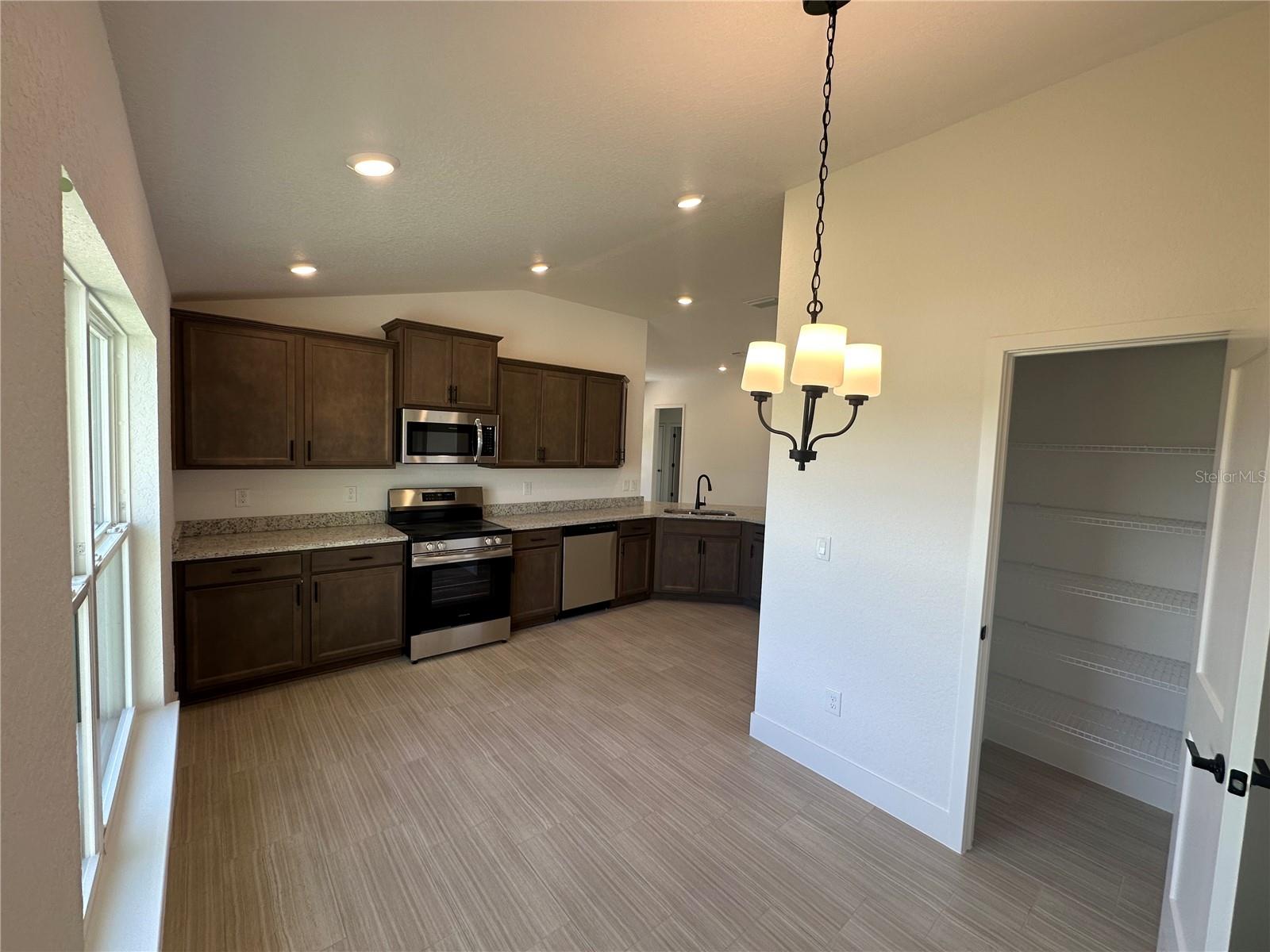 12606 48th, Oxford, FL 34484